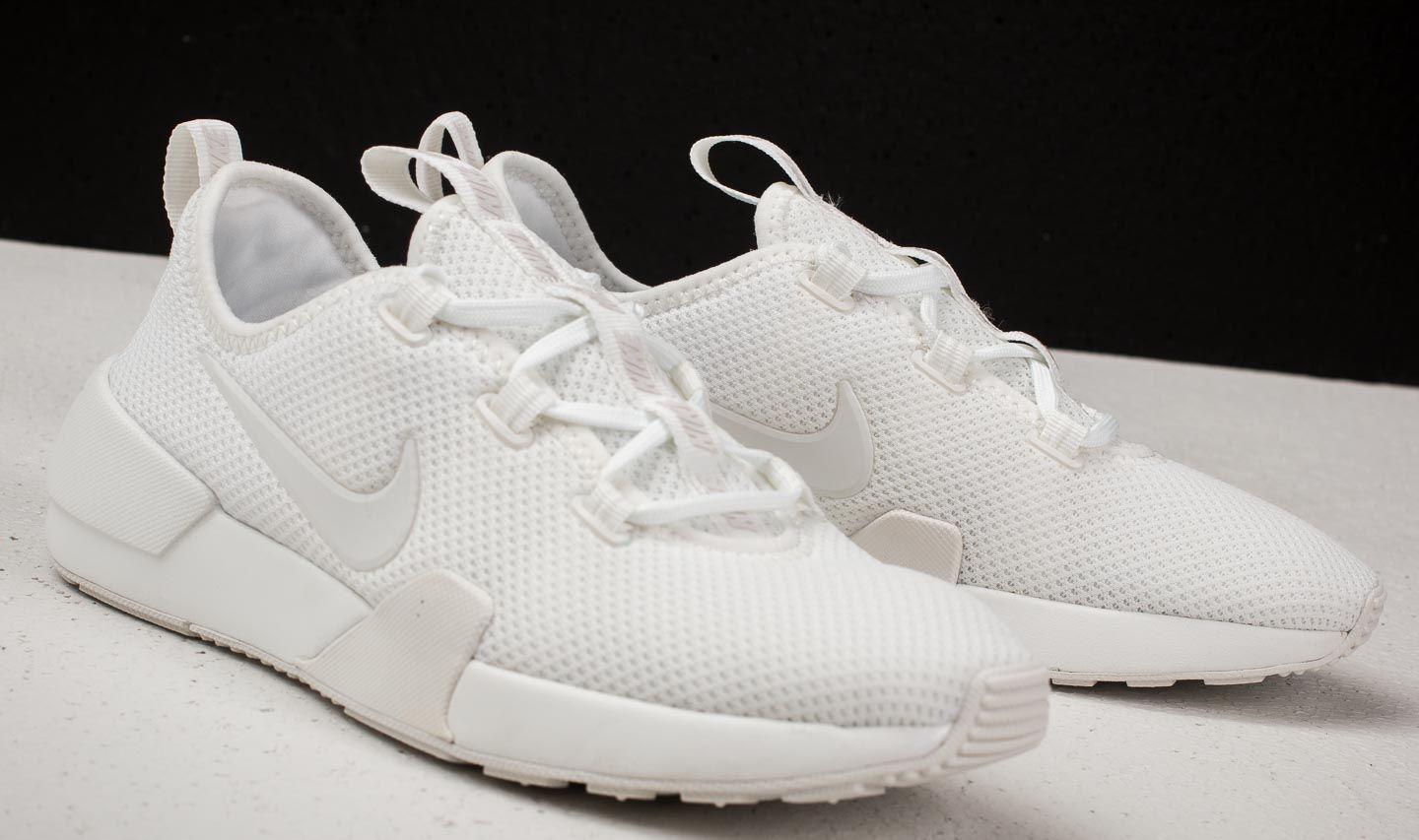 ashin modern nike white