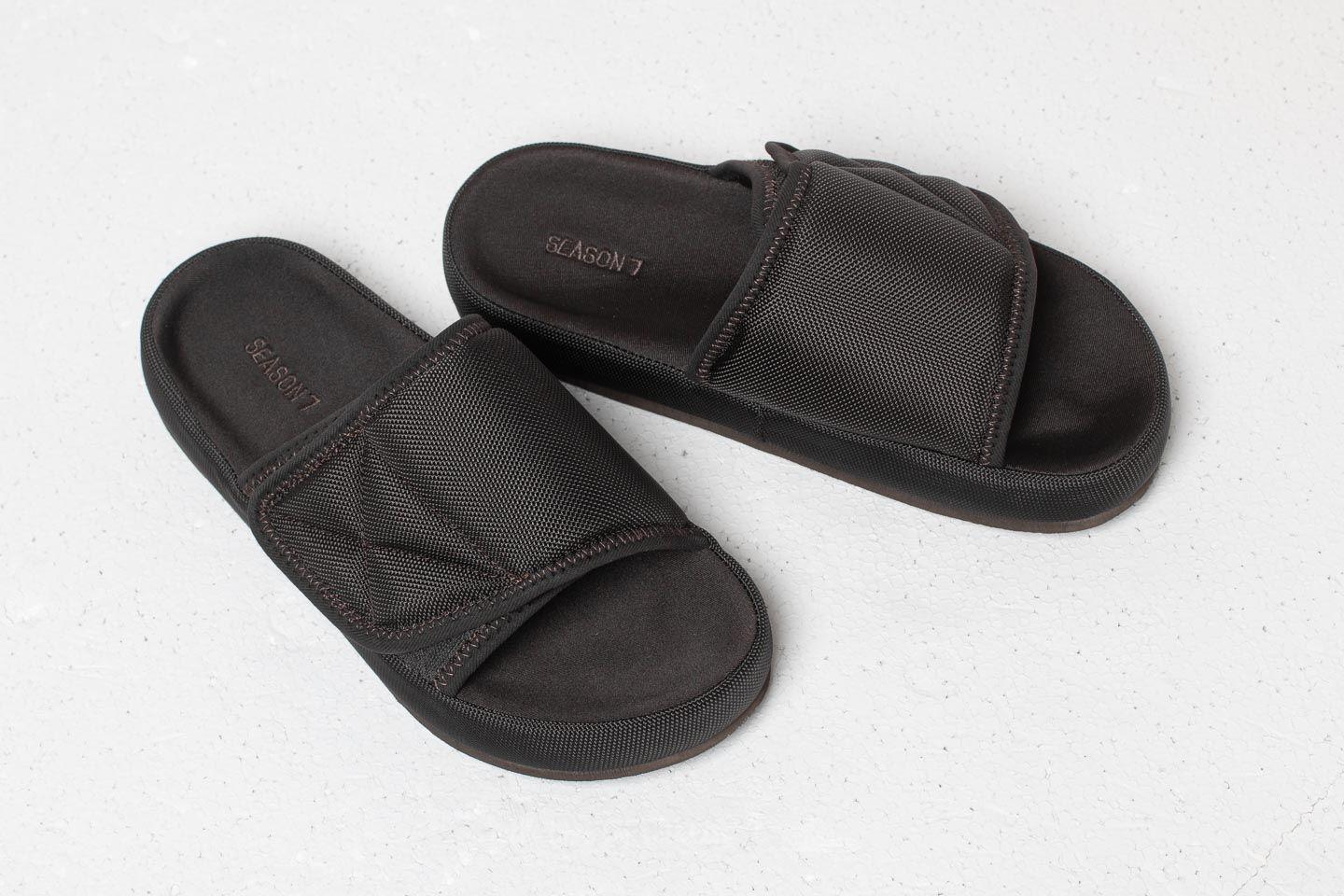 yeezy season 7 slipper