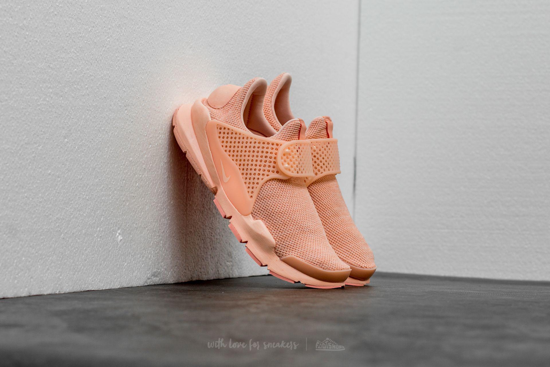 orange nike sock dart