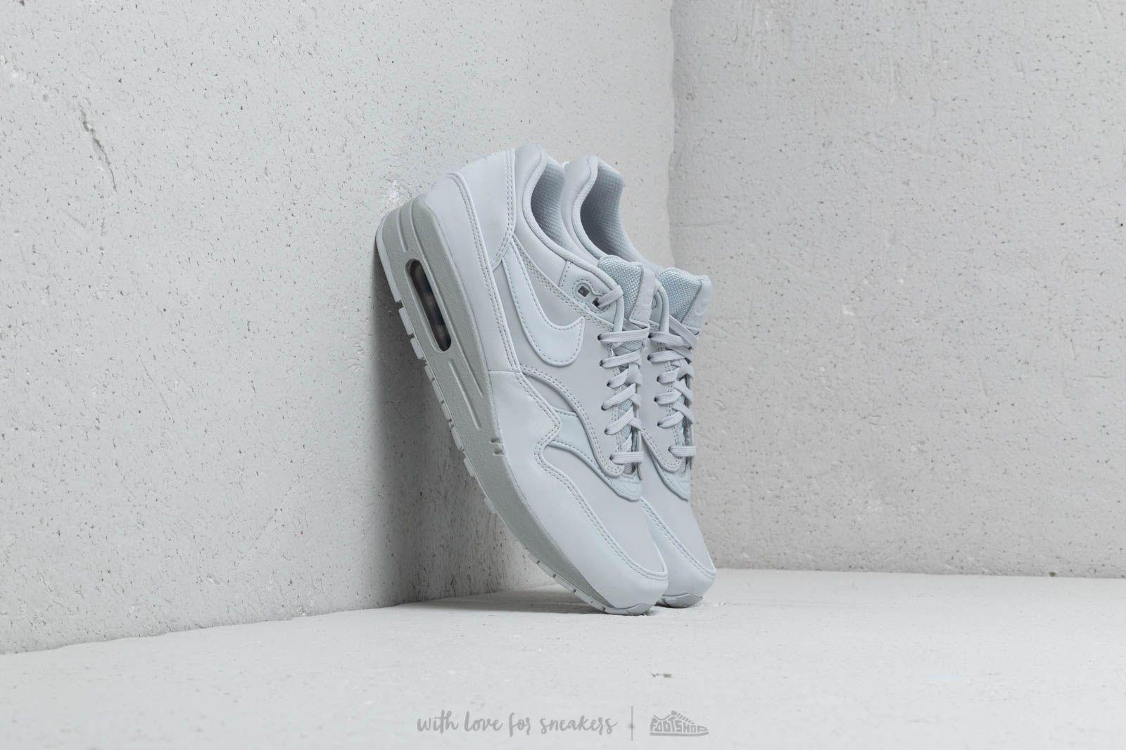 nike air max 1 lx pure platinum