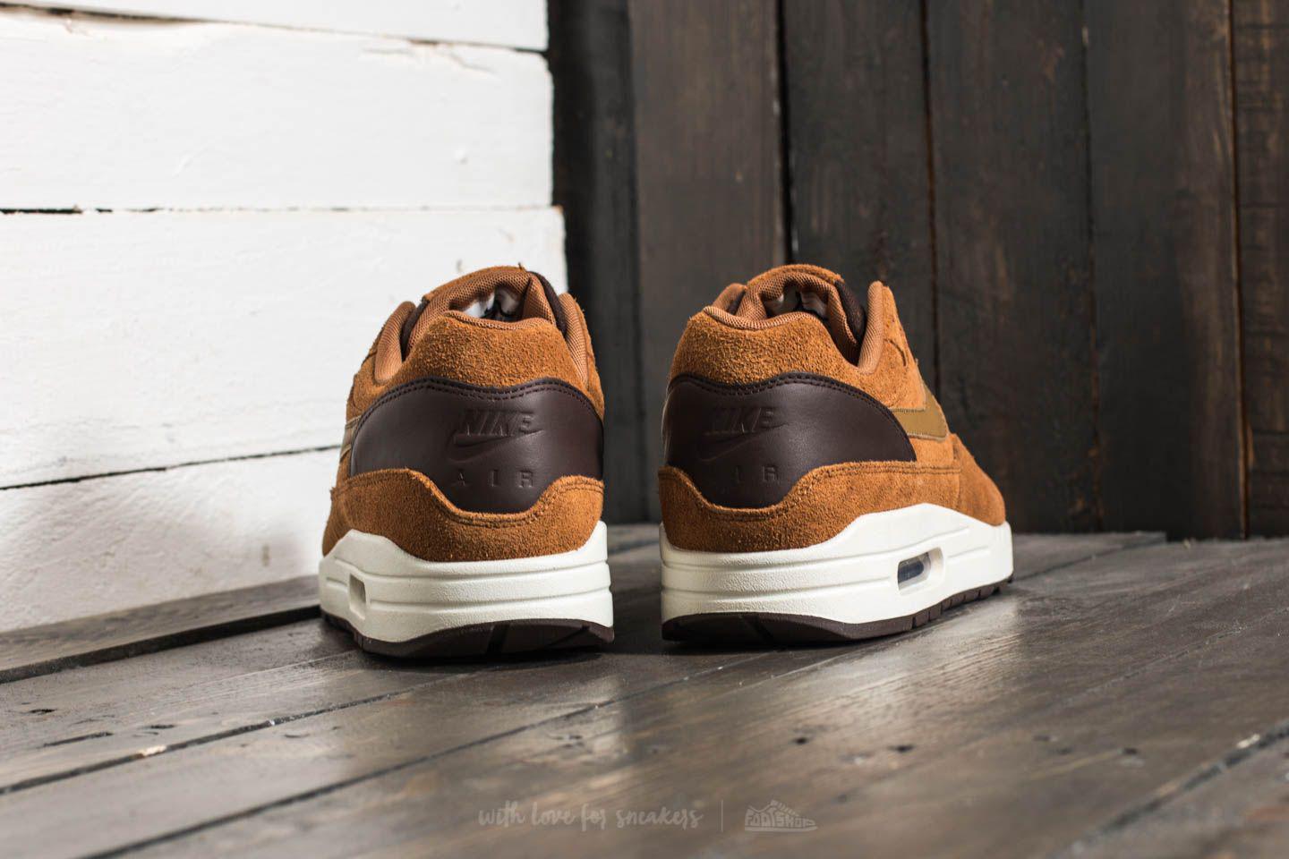 nike air max 1 trainers baroque brown golden beige
