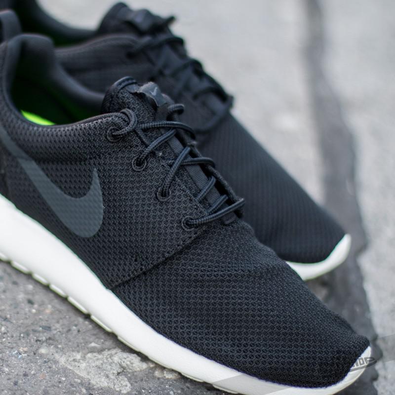 nike roshe run black anthracite sail