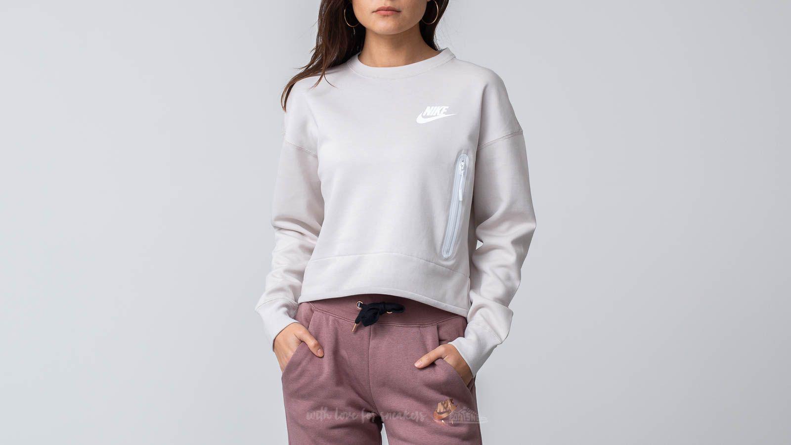 nike tech crewneck