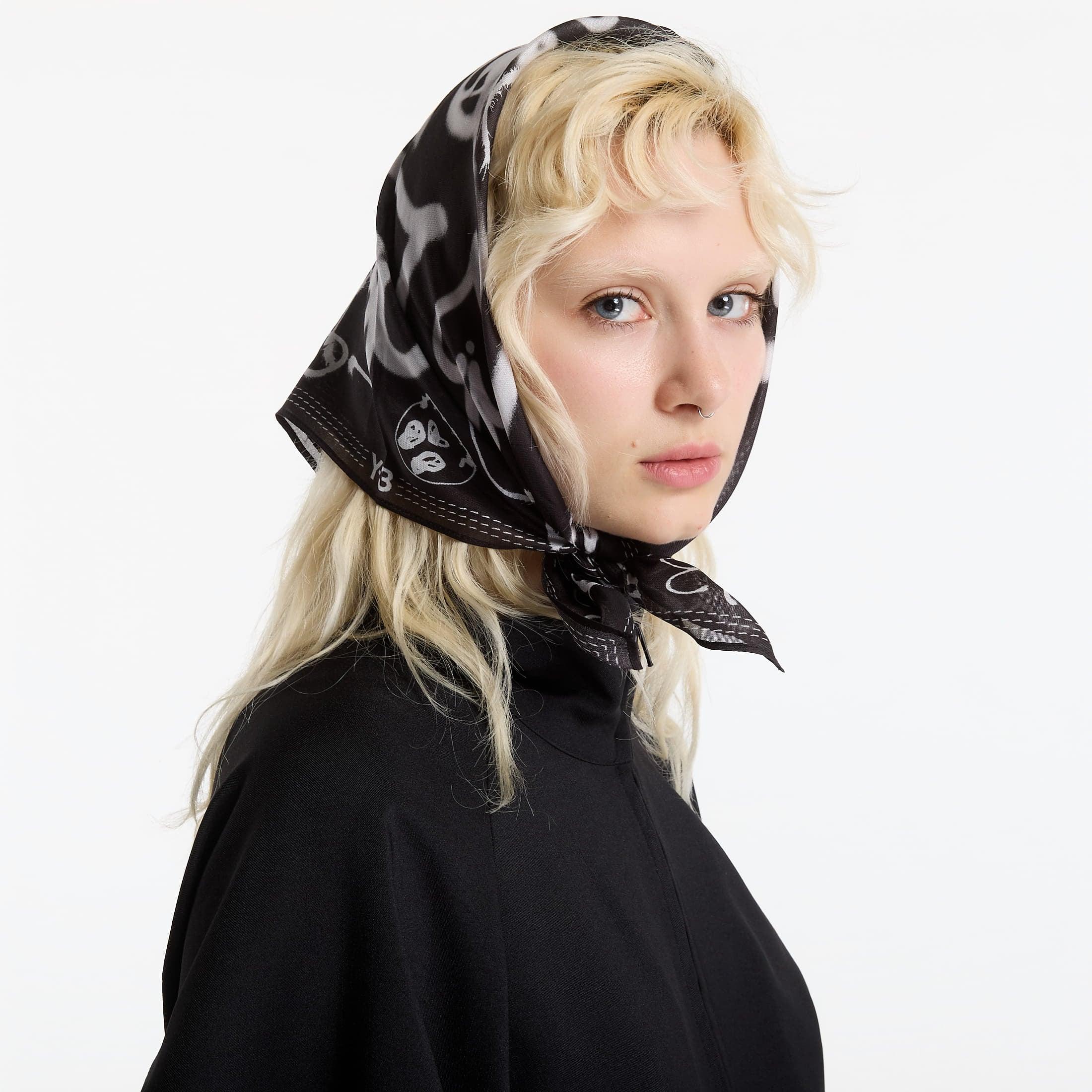 Y-3 Scarves and mufflers for Women | Online Sale up to 62% off | Lyst