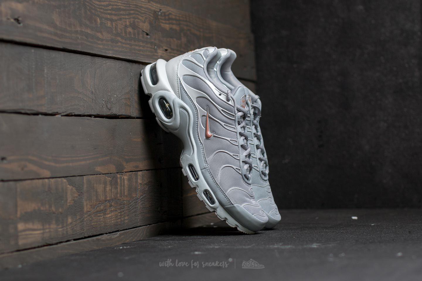 air max plus rose gold