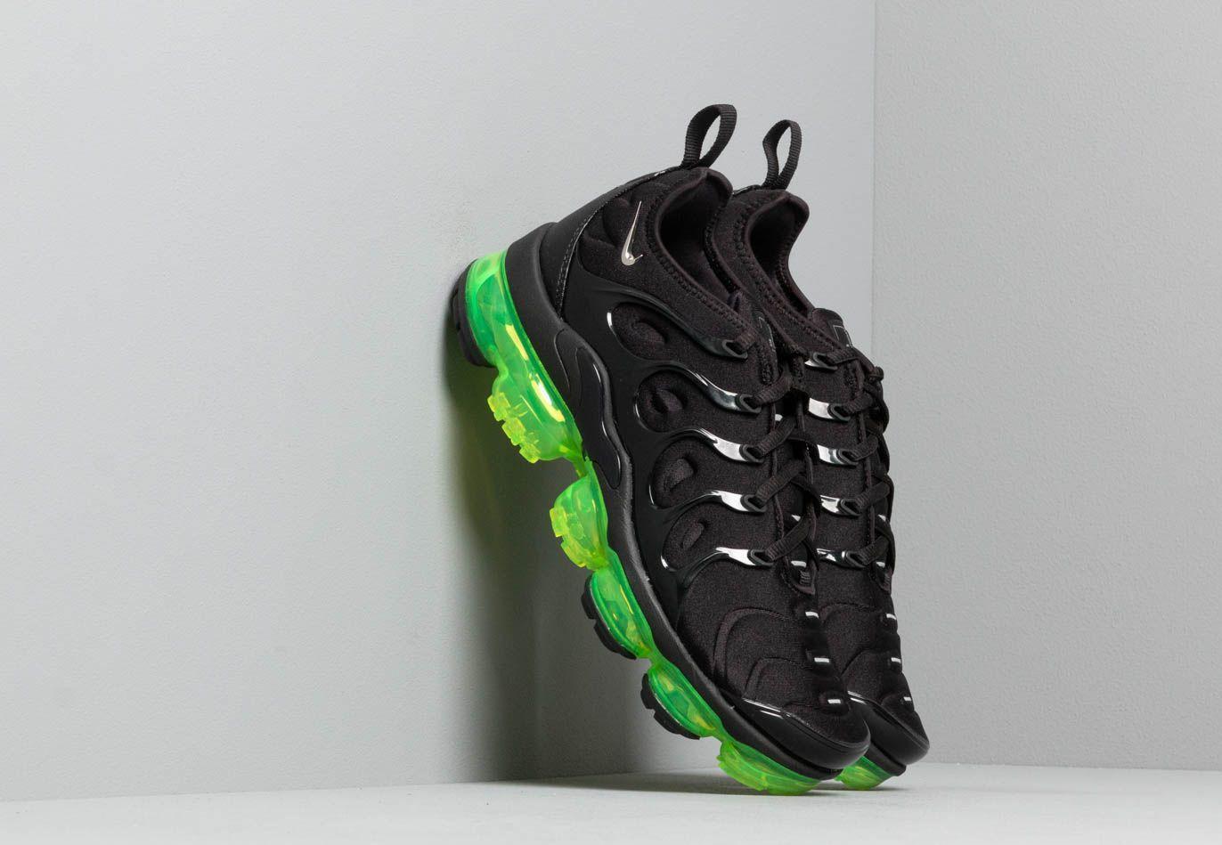 nike vapormax plus volt green