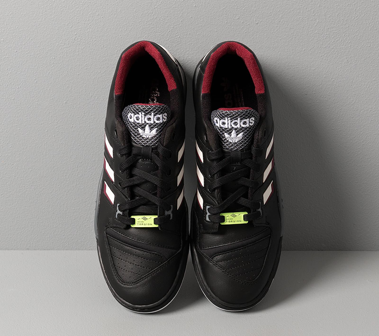 adidas torsion all black