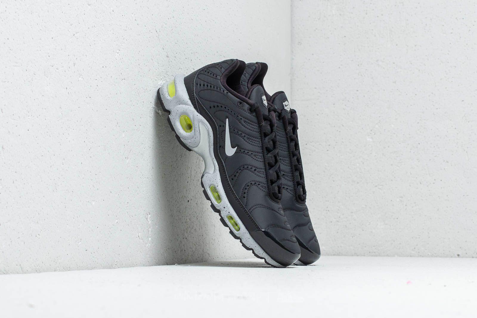 air max plus premium volt matte silver  and  grey