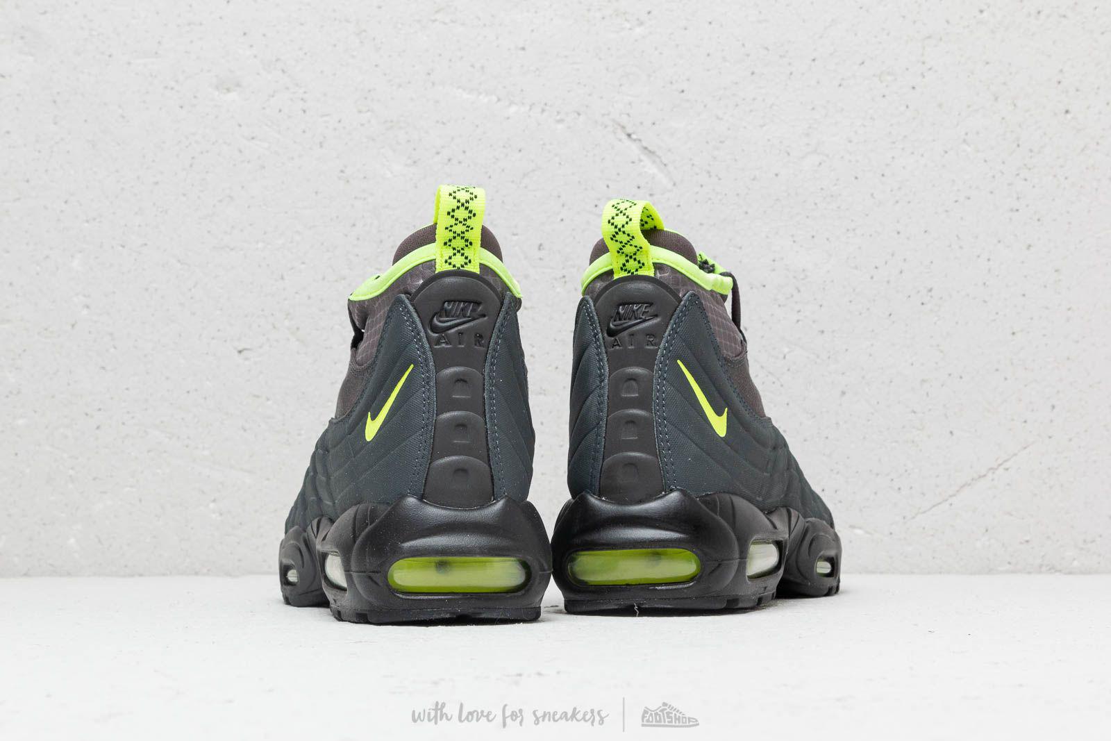 nike 95 sneakerboot