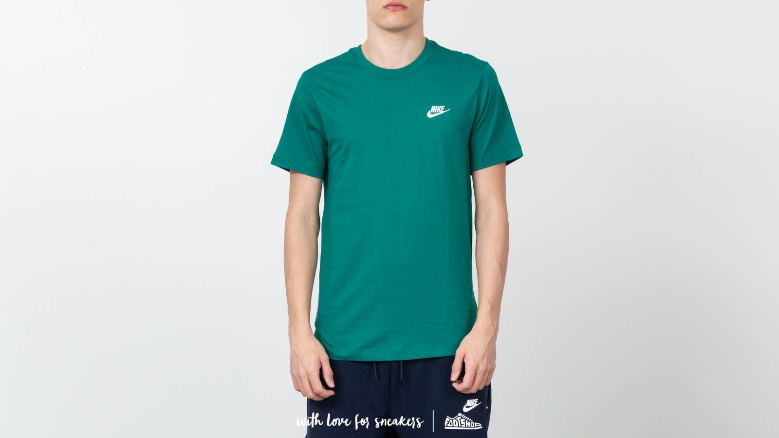 mystic green nike shirt