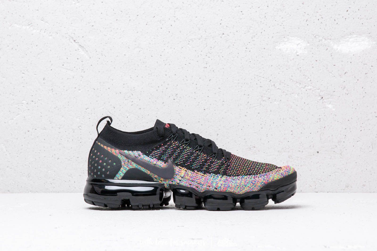 vapormax flyknit 2 black and pink