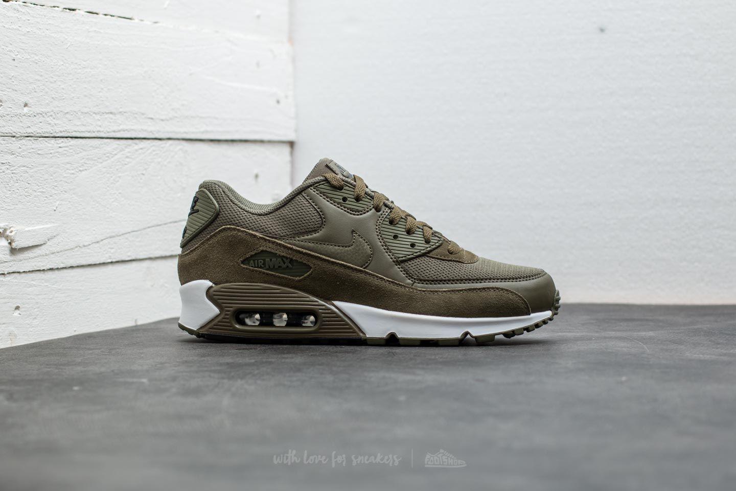mens olive air max