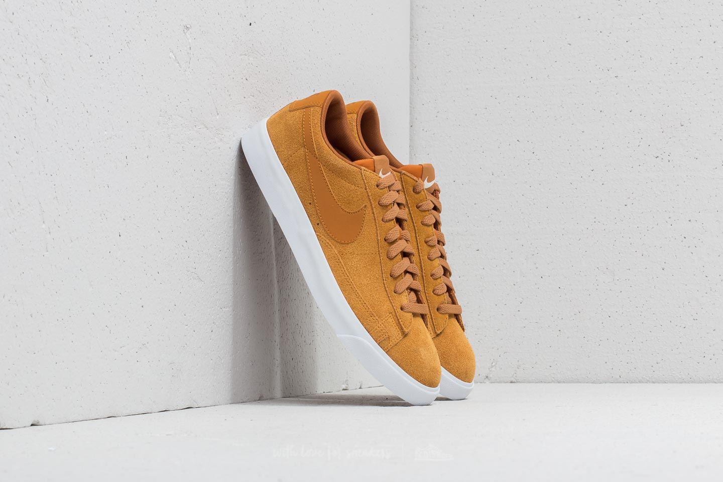 nike blazer low desert sand