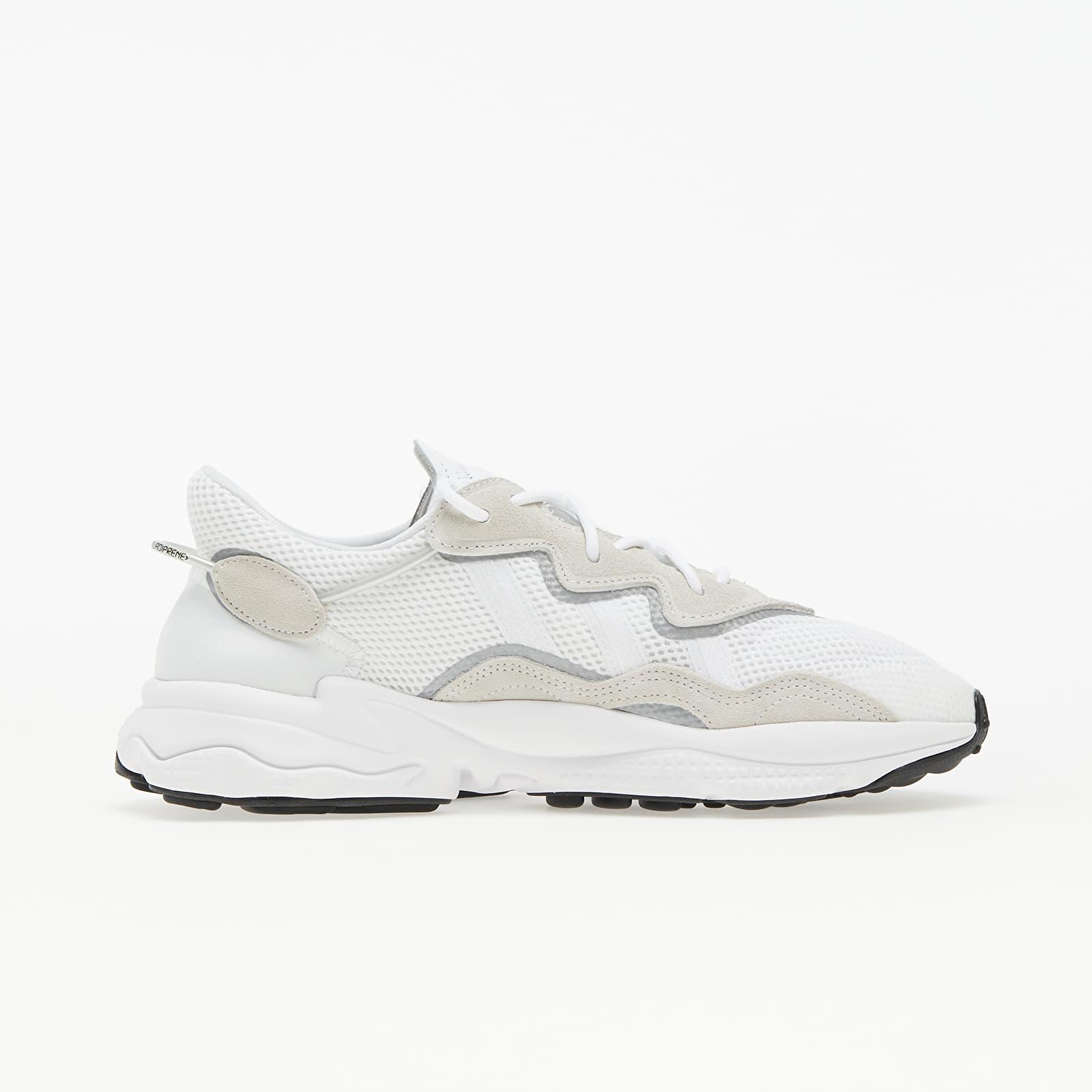 Ozweegoadidas Originals in Pelle scamosciata di colore Bianco - 71% di  sconto | Lyst