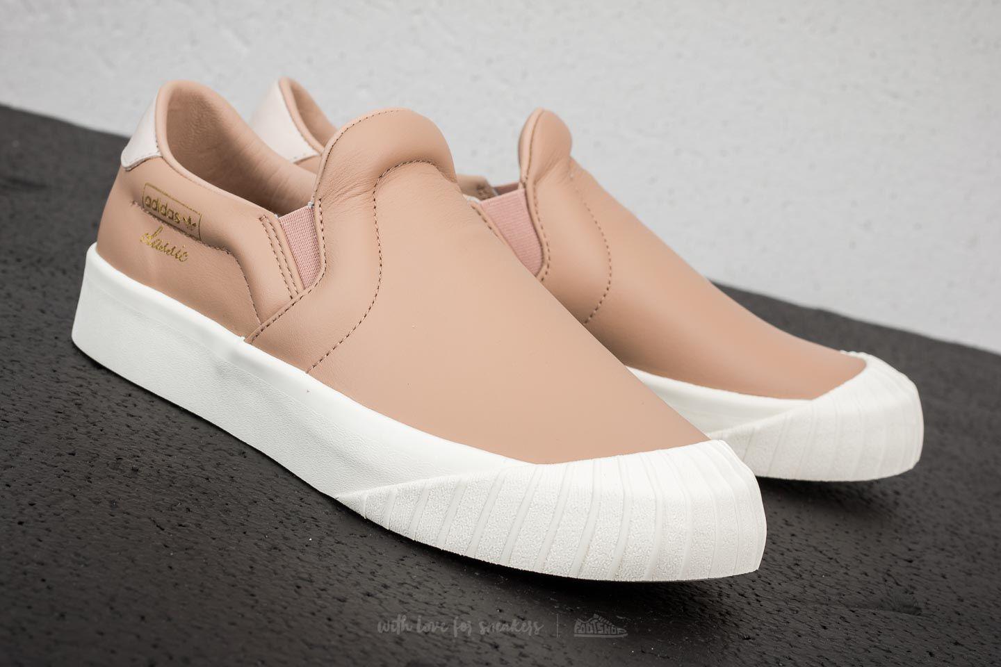 adidas everyn slip on