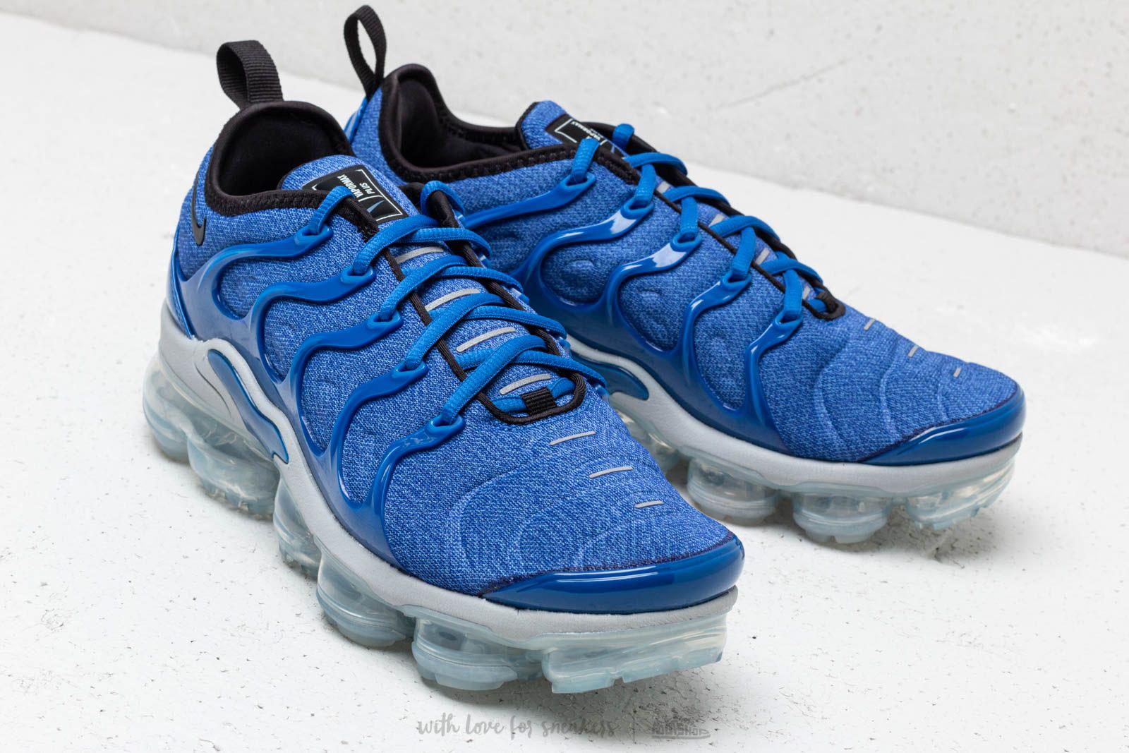 nike vapormax plus royal blue