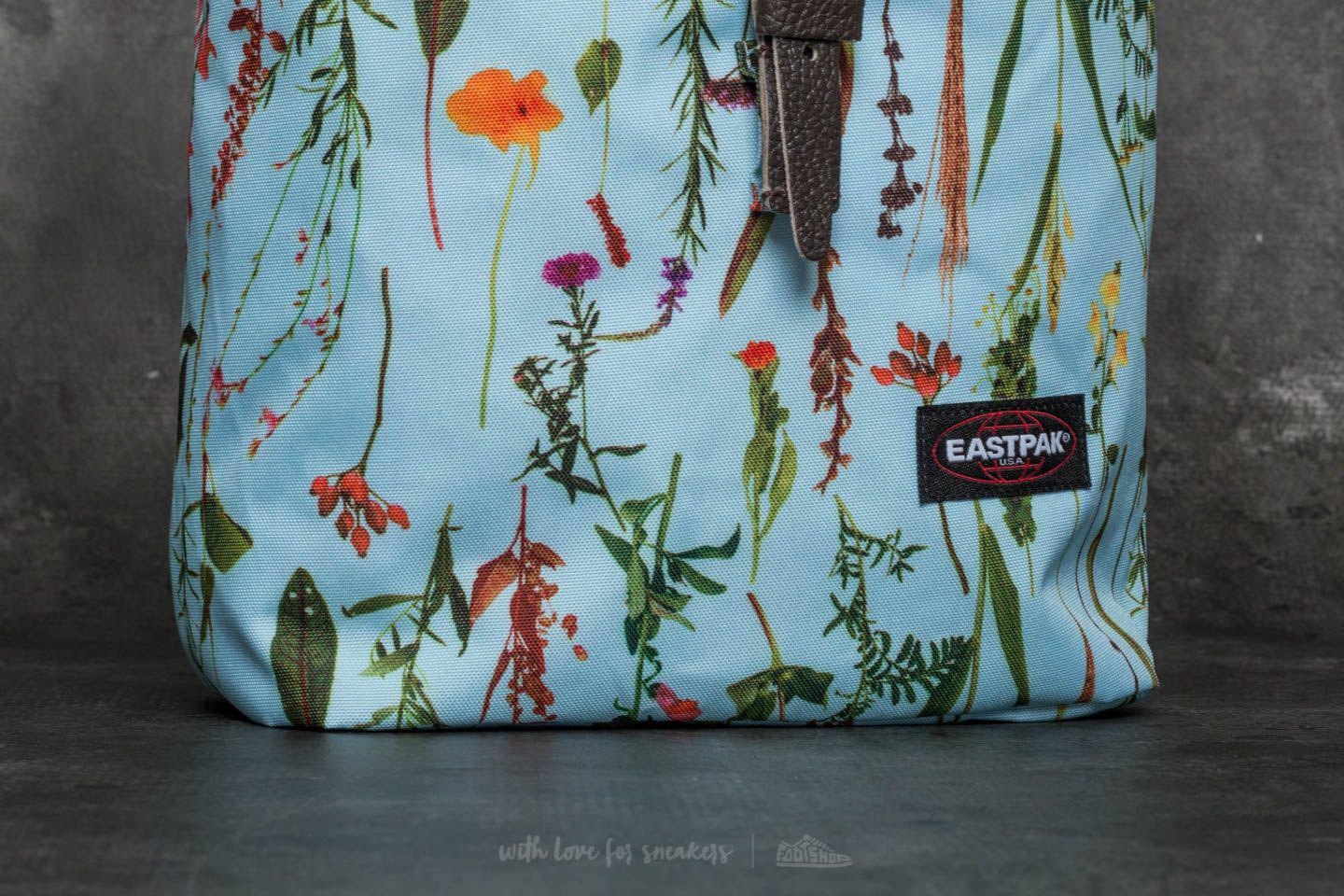 eastpak casyl black plucked