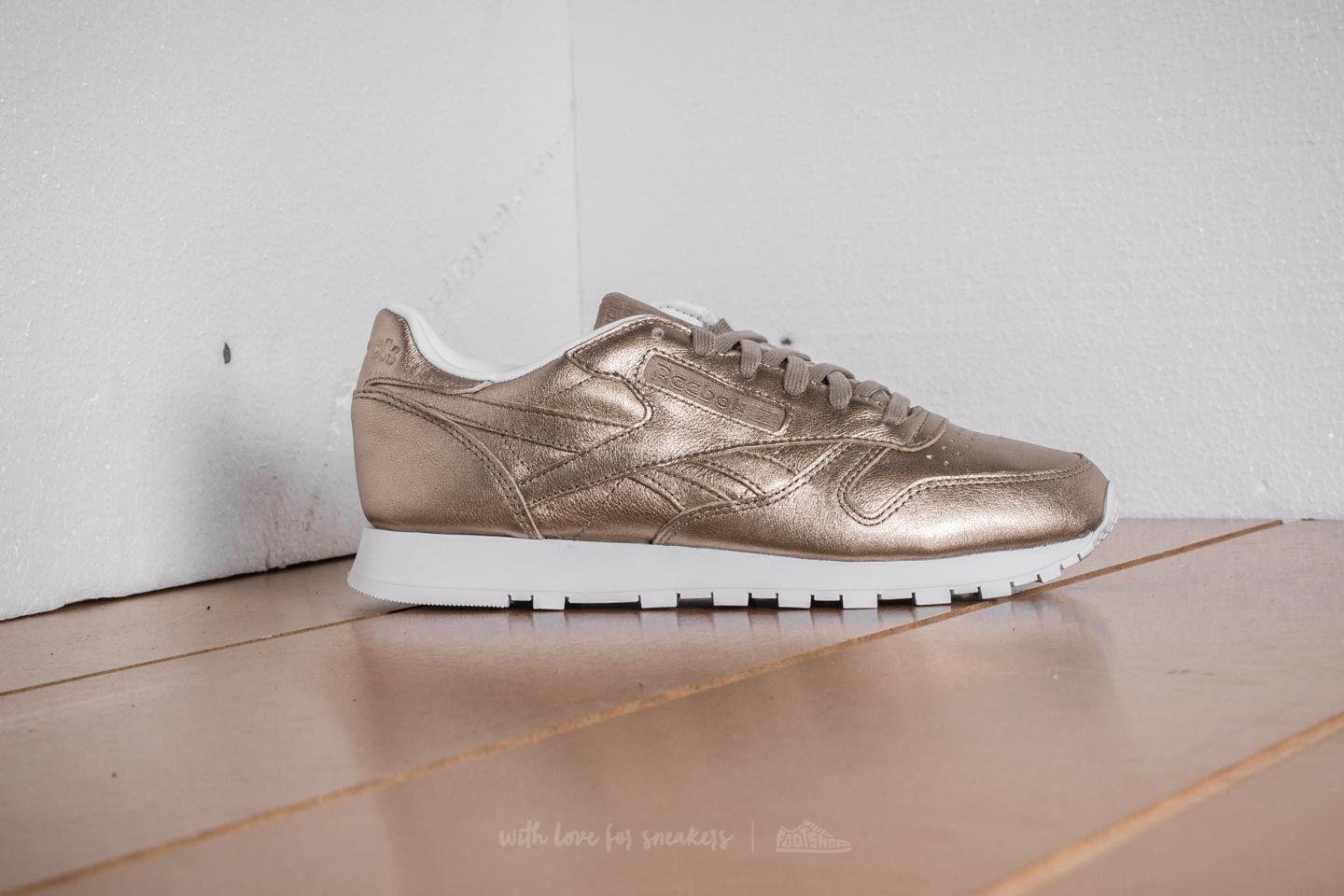 reebok classic leather trainers in gold pearl