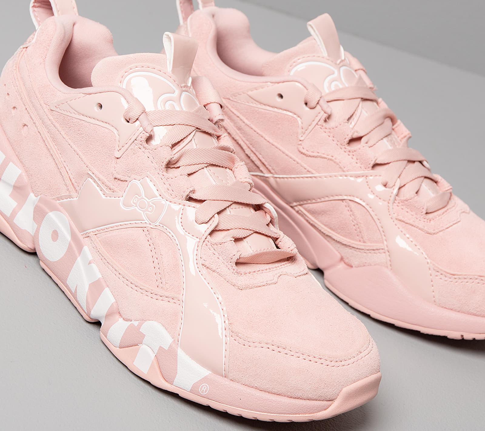 PUMA X Hello Kitty Nova 2 Women's Sneakers in Pink | Lyst