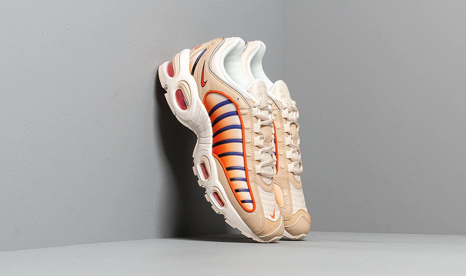 nike air tailwind orange