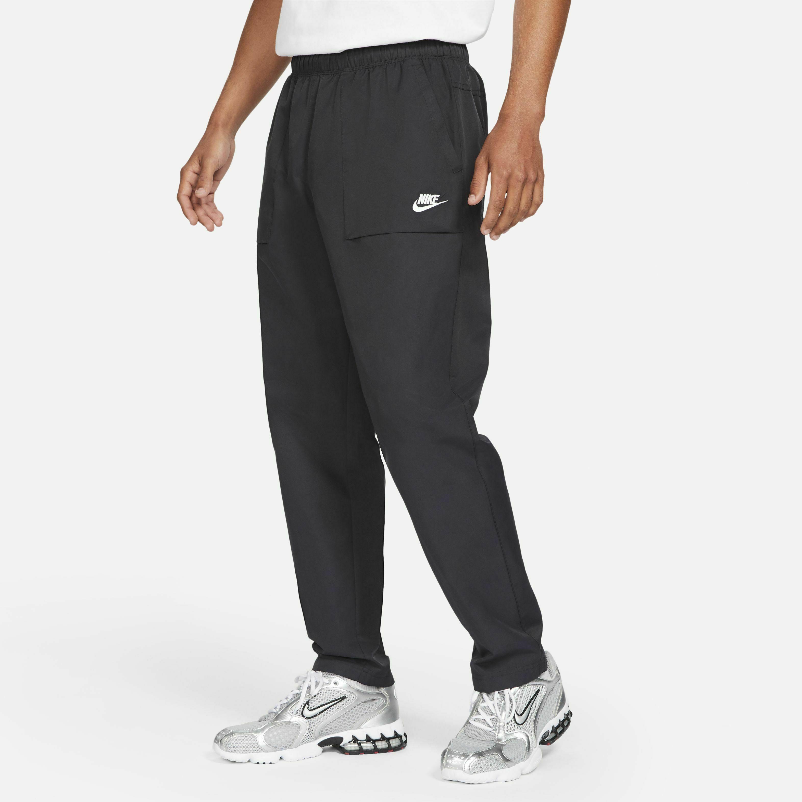 Sportswear City Edition Players Woven Pants Black/ White Nike pour homme |  Lyst