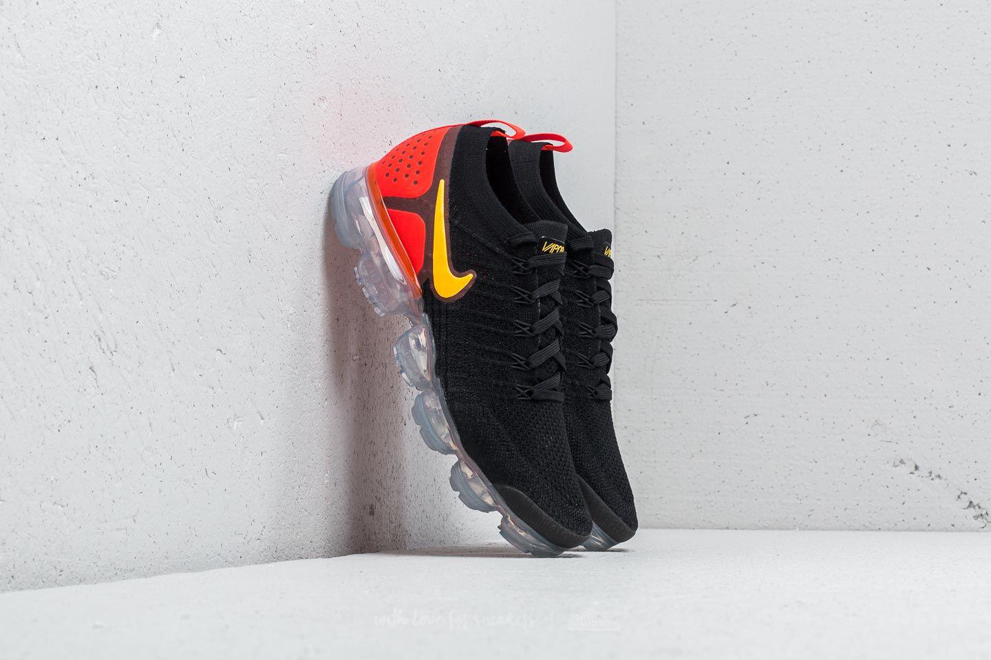 nike vapormax flyknit black and orange