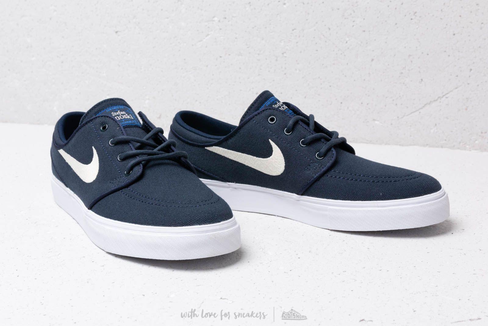 nike janoski creme