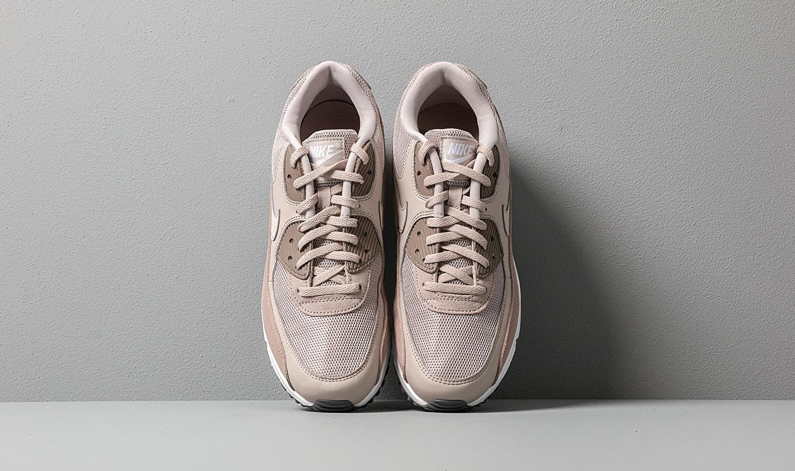 nike air max 90 essential moon particle