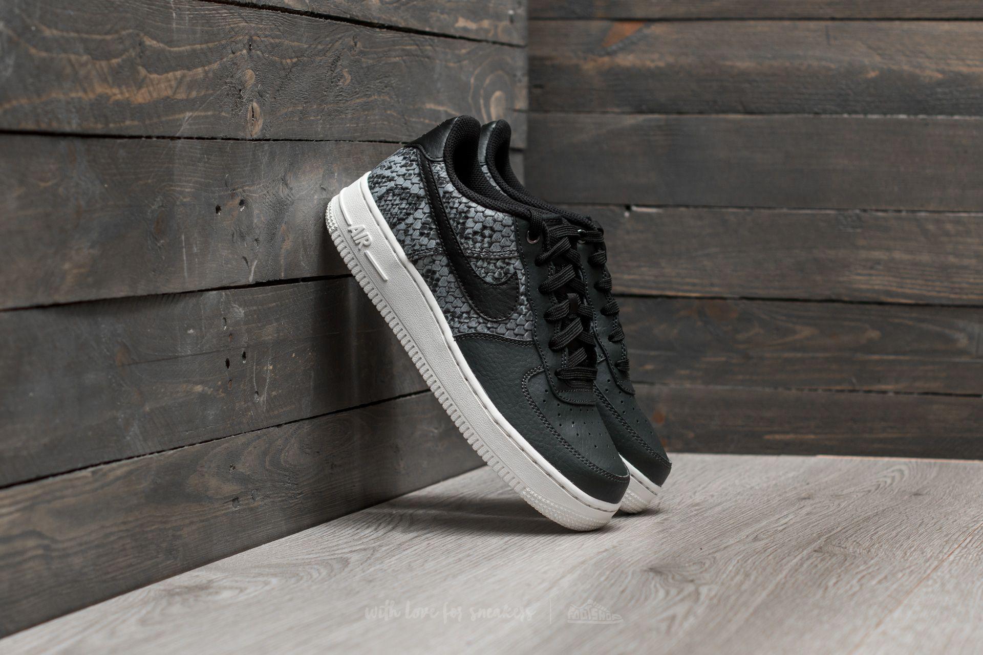 air force 1 black summit white