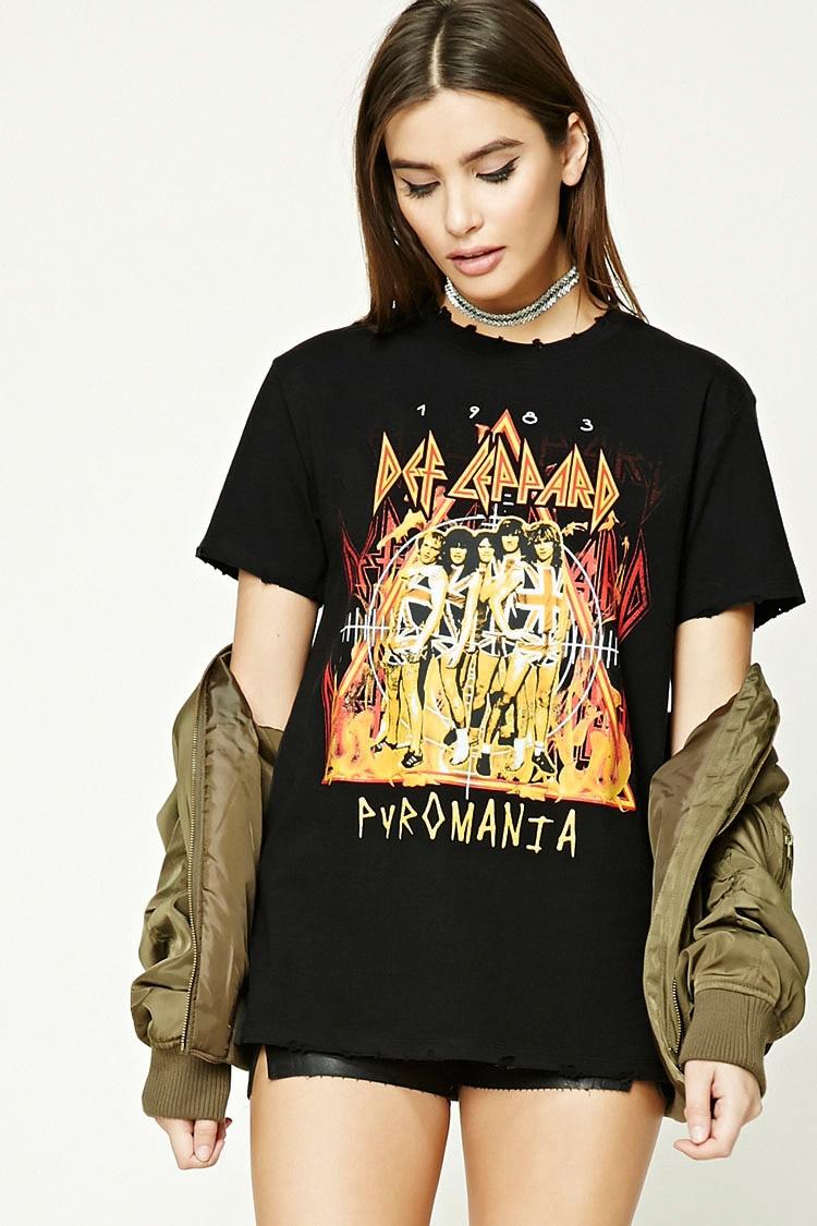 Cotton Distressed Def Leppard Band Tee 