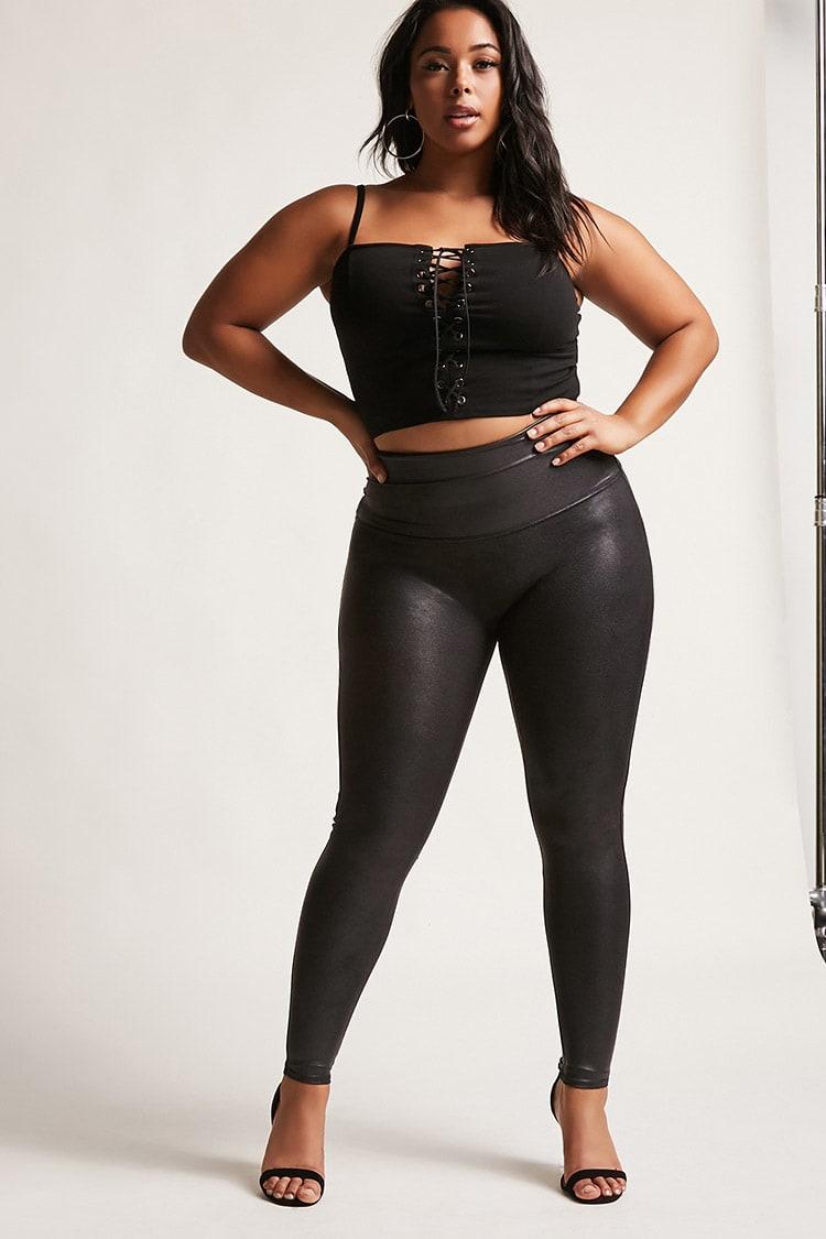 Chubby Girls In Leggings