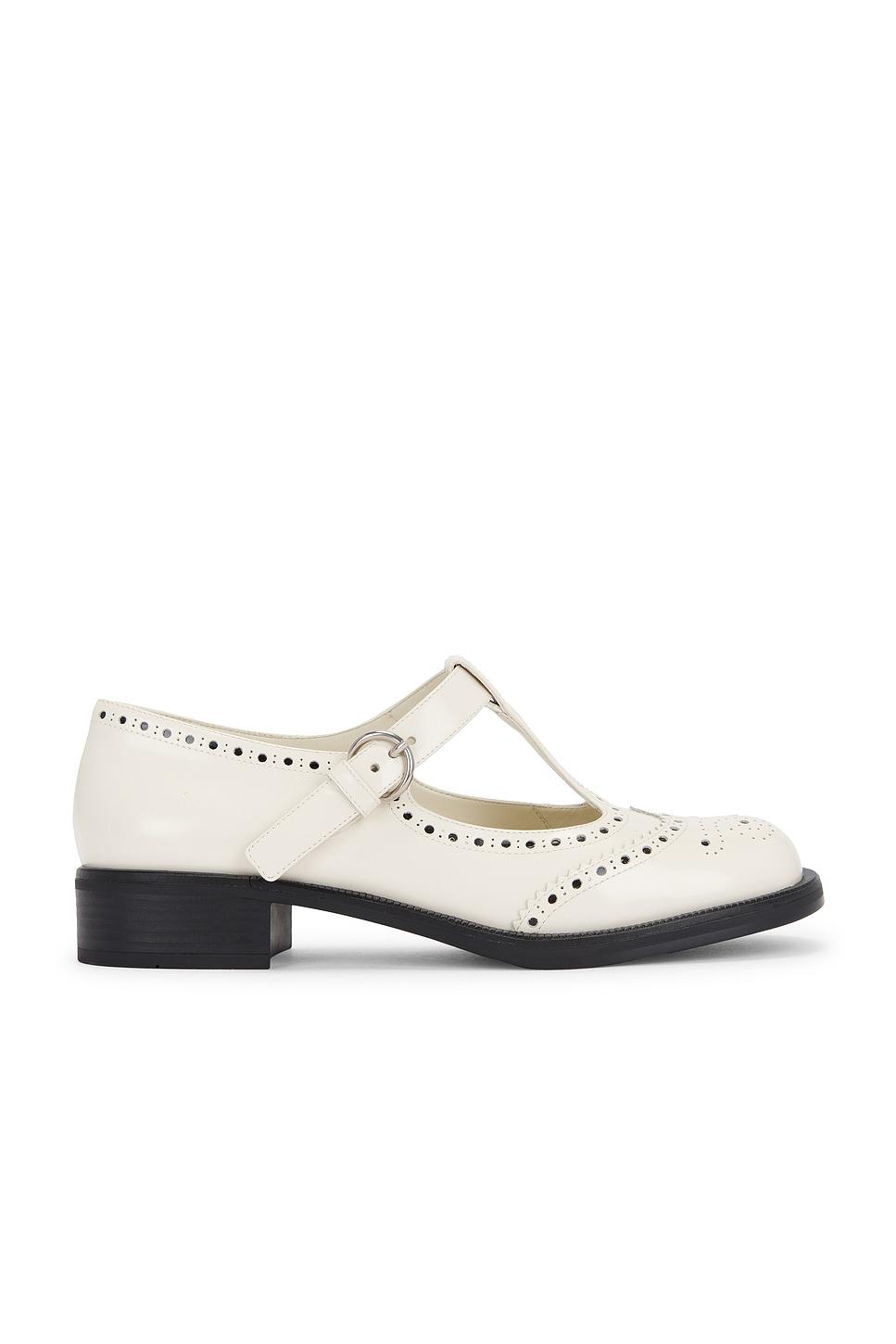 【高級感】MIUMIU パテント レザー メリージェーンシューズ Miu Miu メリージェーン パンプス | ニュートラル | FARFETCH JP