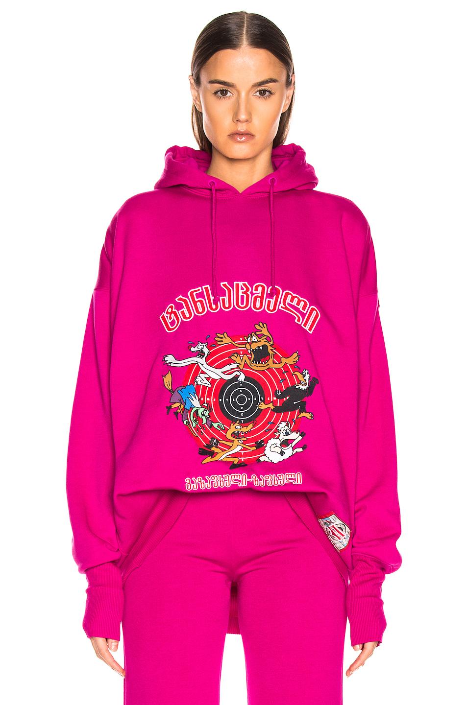 vetements pink hoodie