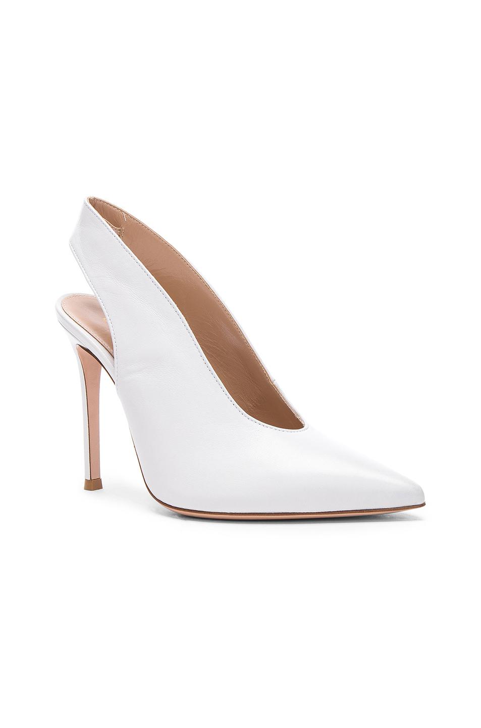 Gianvito Rossi Leather Delta 100 Pumps 