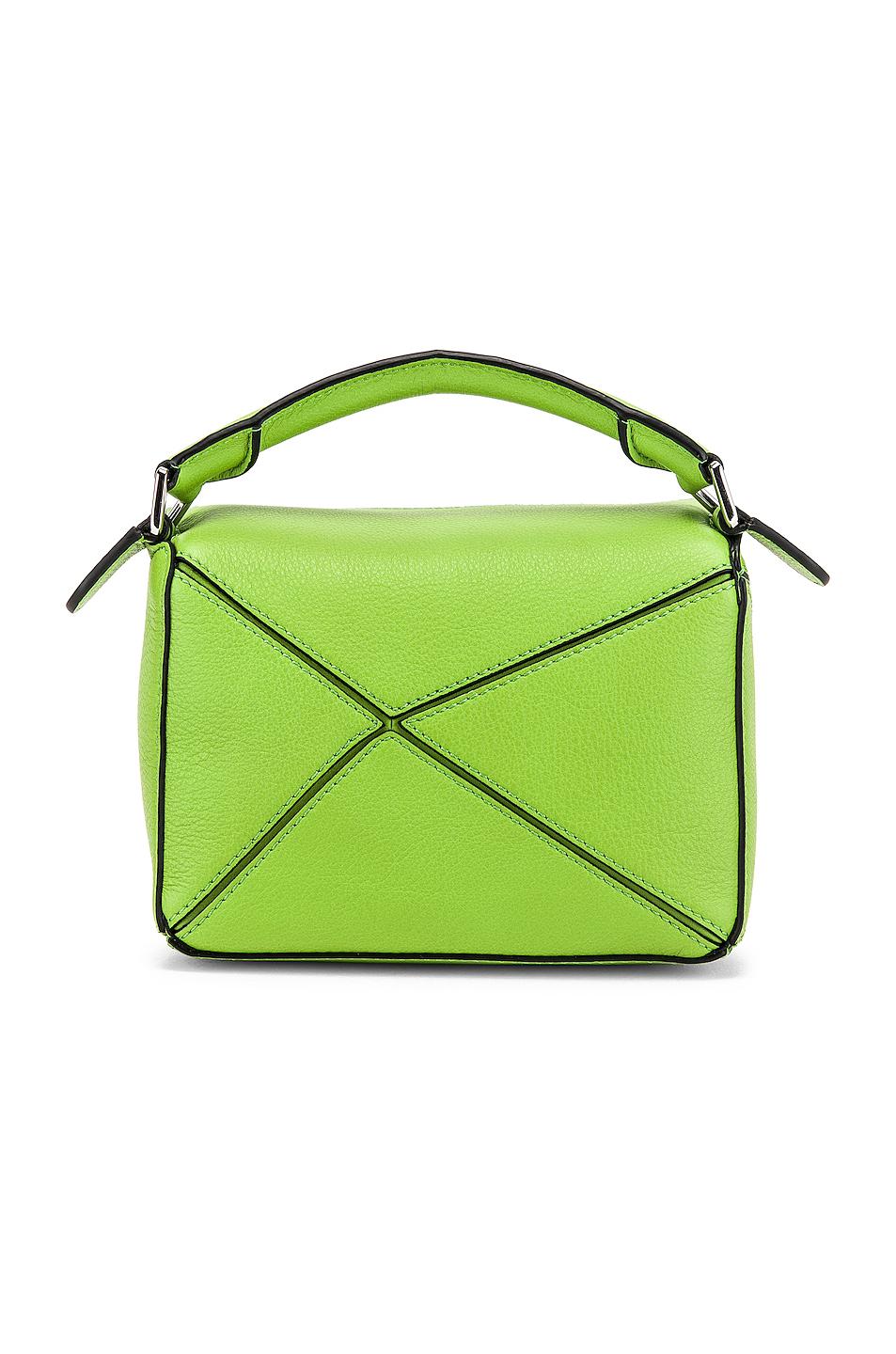 トートバッグ LOEWE Pastel Green Leather Mini Puzzle Handbag 0400017088108_VINTAGEKHAKI?wid