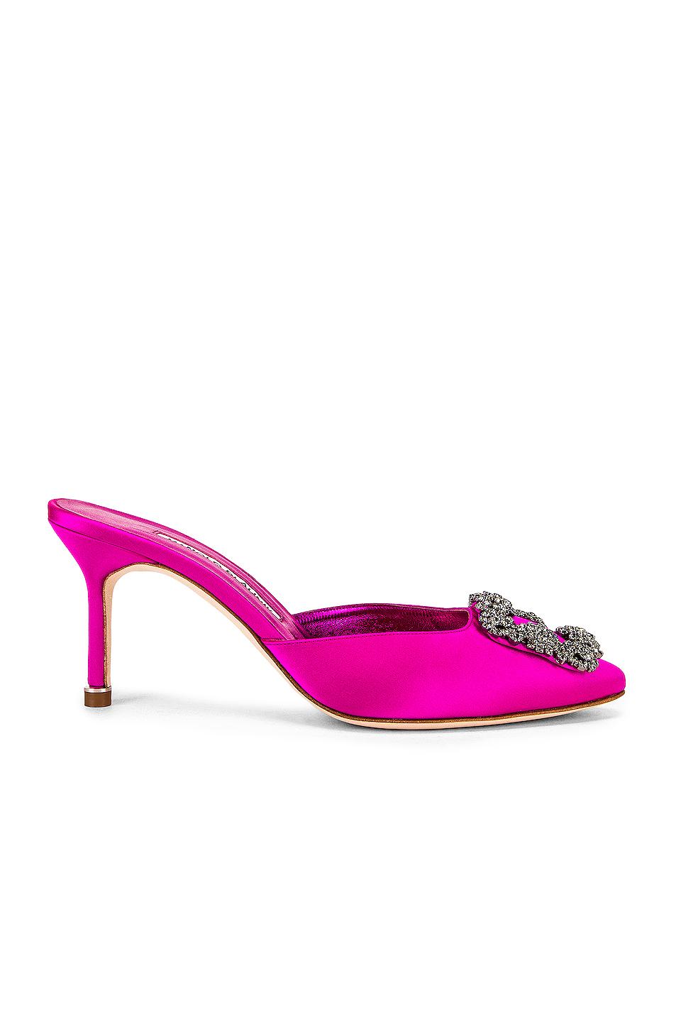 manolo blahnik hangisi flat mule