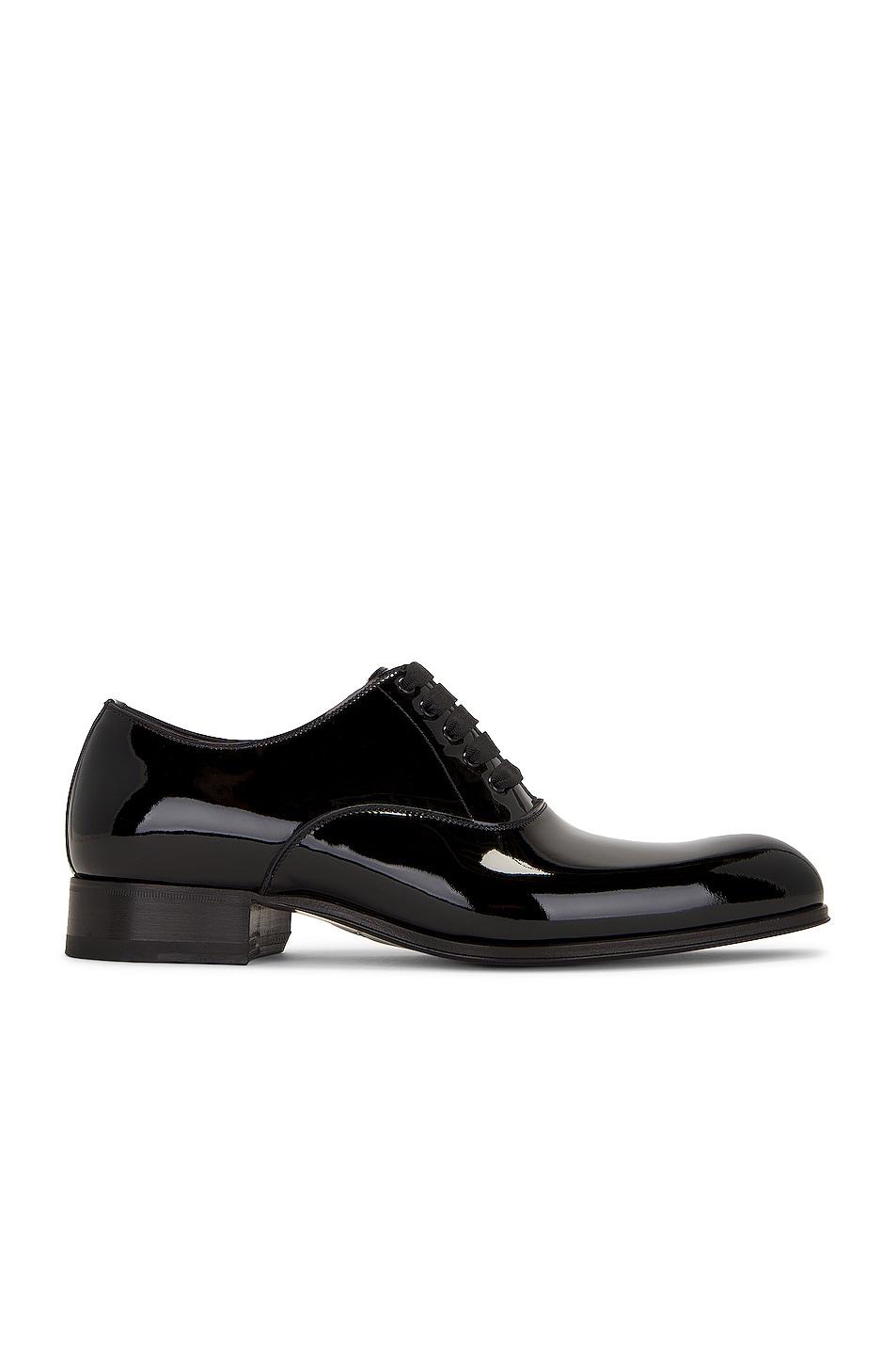 Tom Ford Patent Lace Up Derby in Black for Men | Lyst