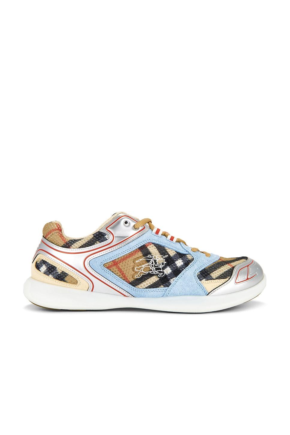 Burberry Low-top sneakers for Men | Online Sale up to 37