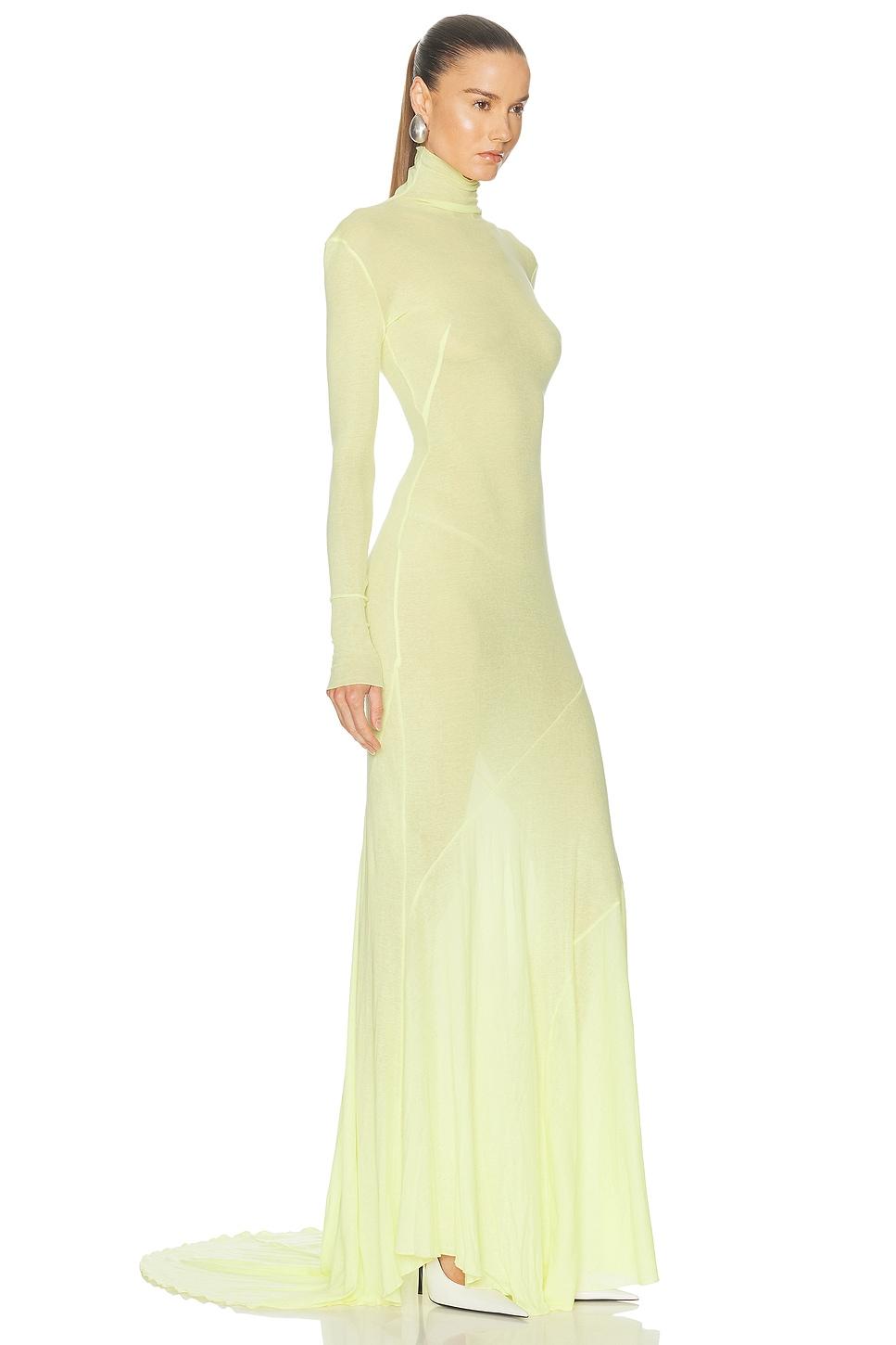 sachin and babi light blue dress Christine Taylor in Bibhu Mohapatraan indigo silk organza and chiffon gown,  scattered with blue embroidered poppiesarrives as both presence and poetry  at the Met Gala 2026. Inspired by Fleur Bleue by Gustav