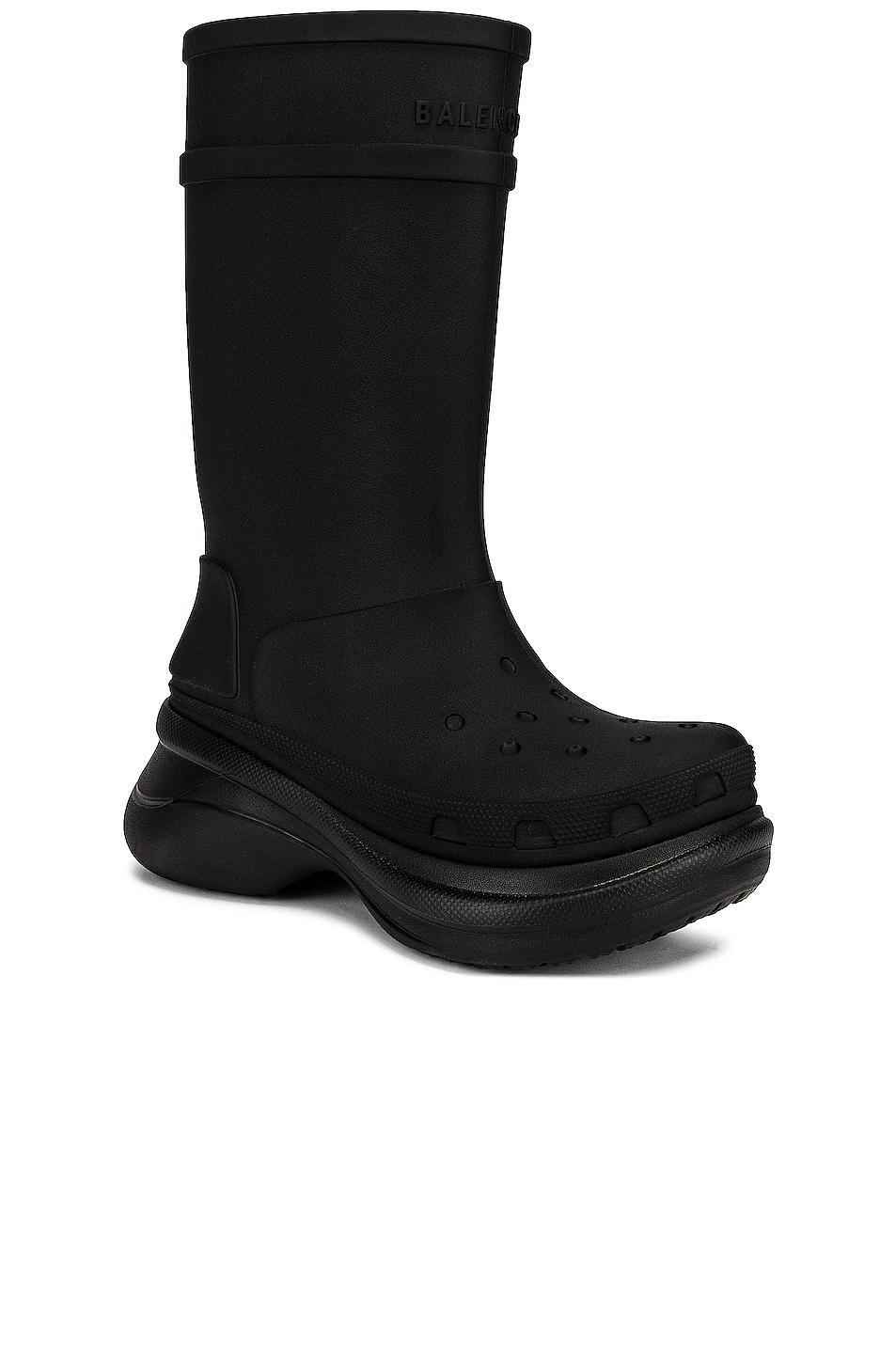 ★SALE★【送料関税無料】BALENCIAGA Crocs ブーティ 関税負担なし◇BALENCIAGA◇Crocs ラバーブーティ ブラック ロゴ
