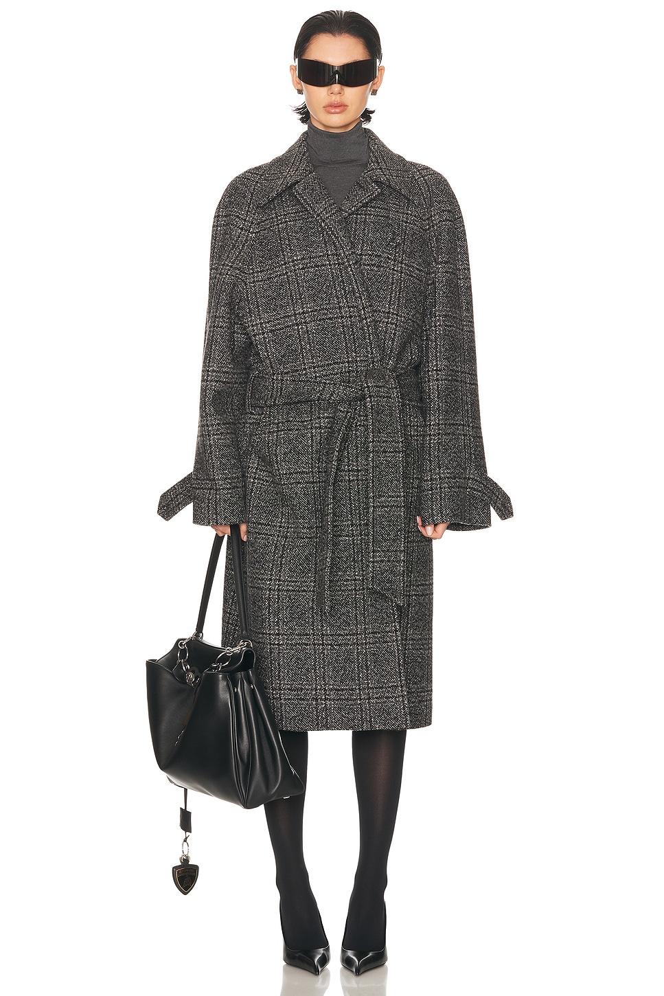 ジャケット Balenciaga Raglan One Layer coat in black/grey check eCom-838934TSU201269_G.jpg?v=1