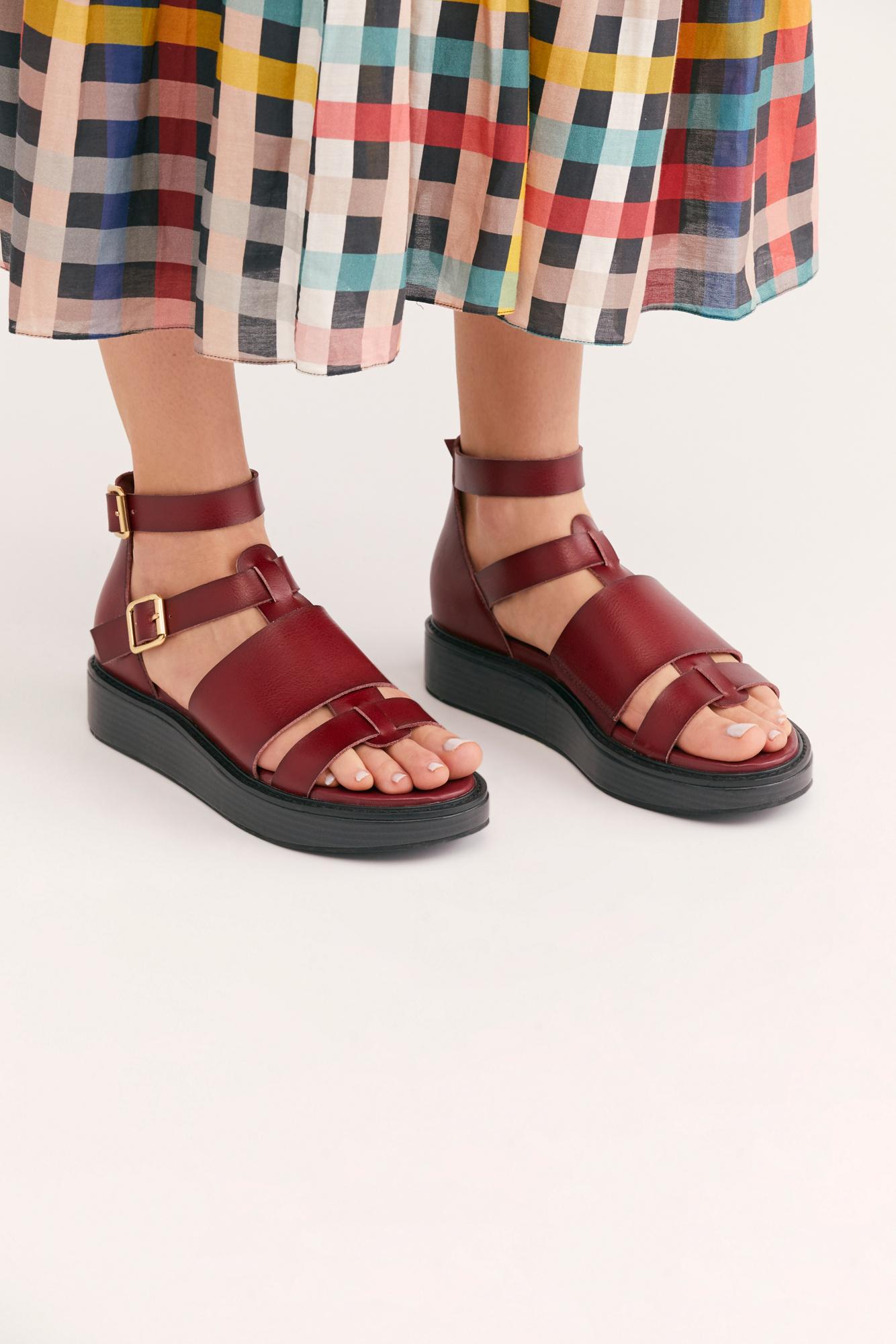 vegan flatform sandals