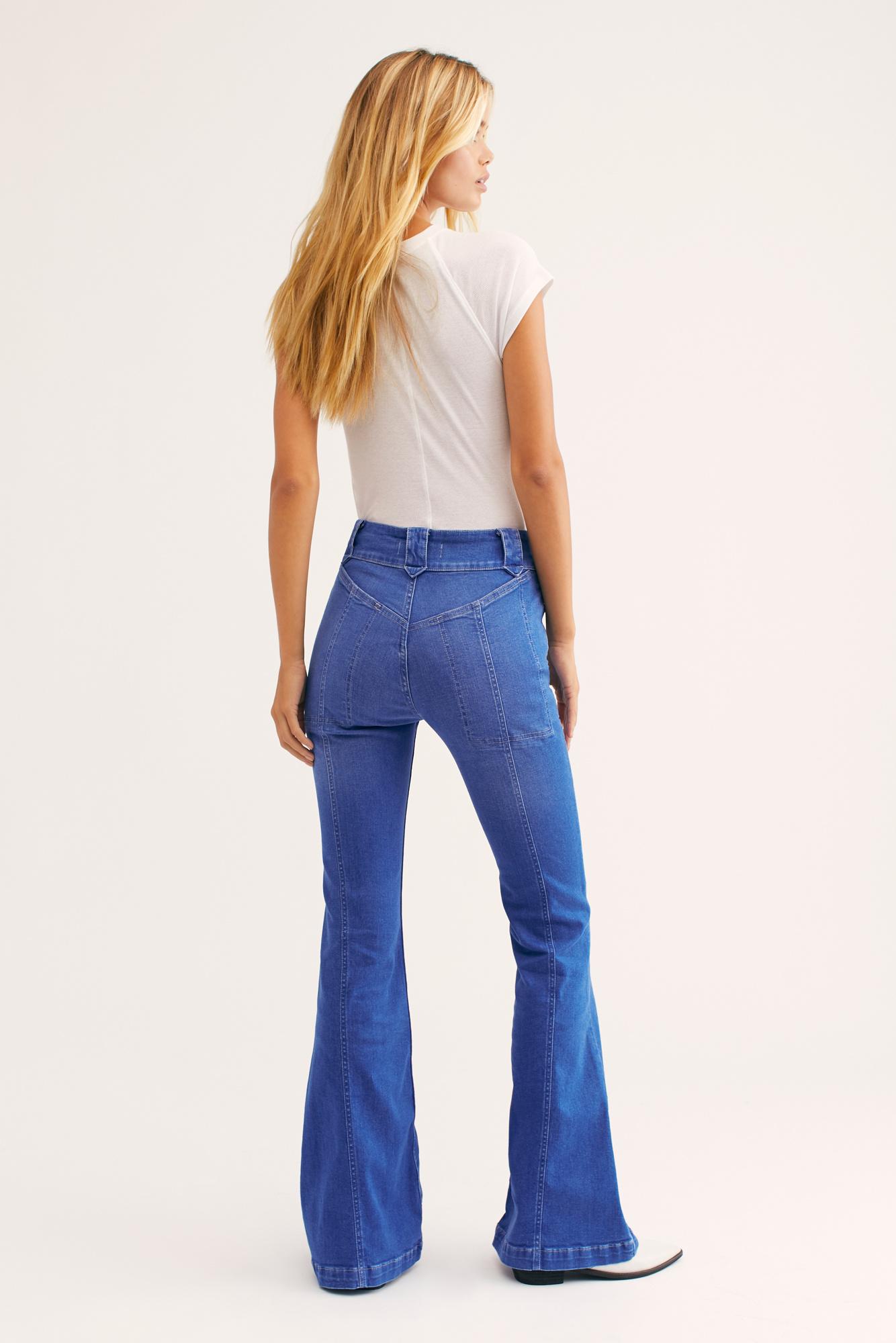Free People Layla Flare Jeans By We The Free in Blue