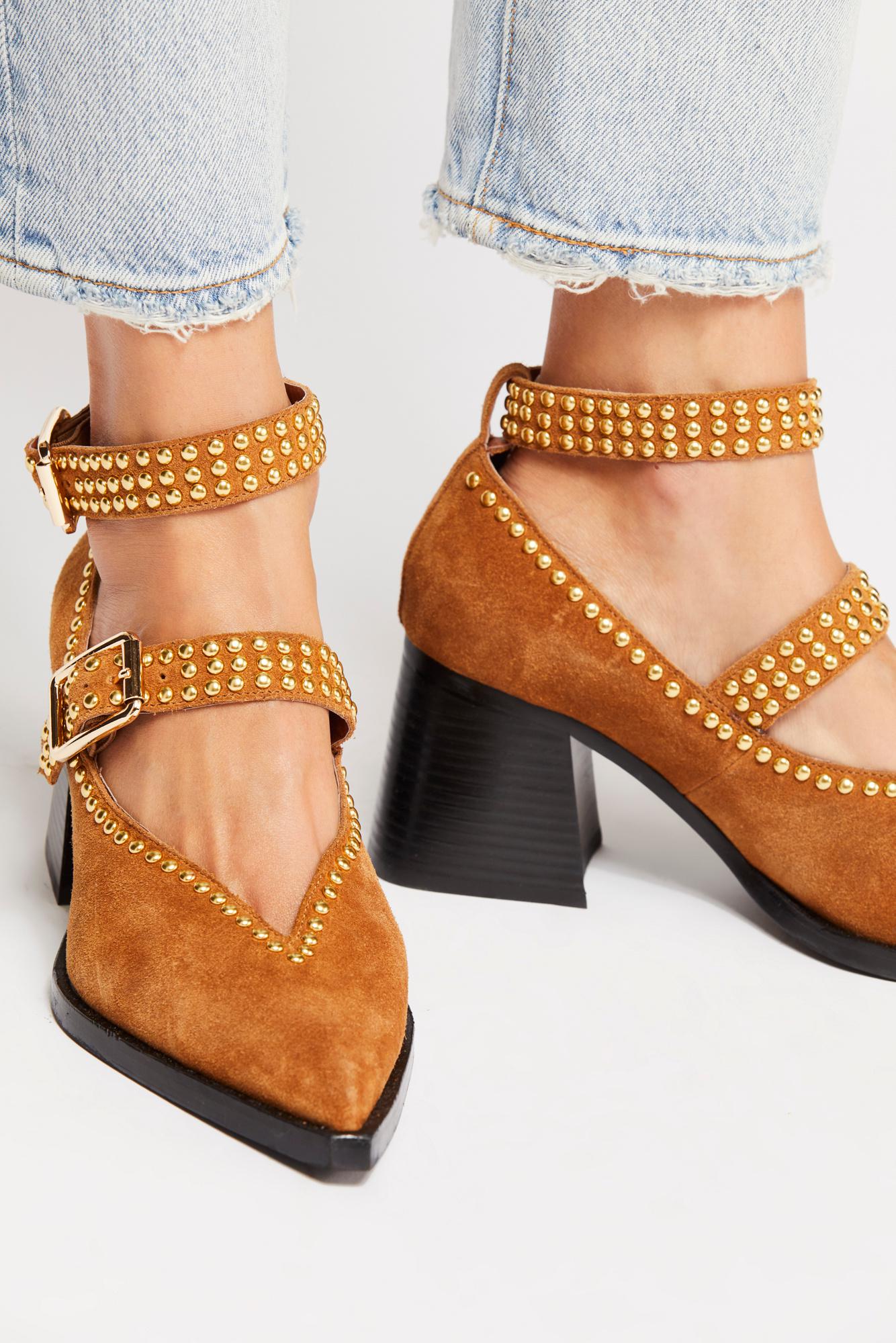 walk on by heel jeffrey campbell