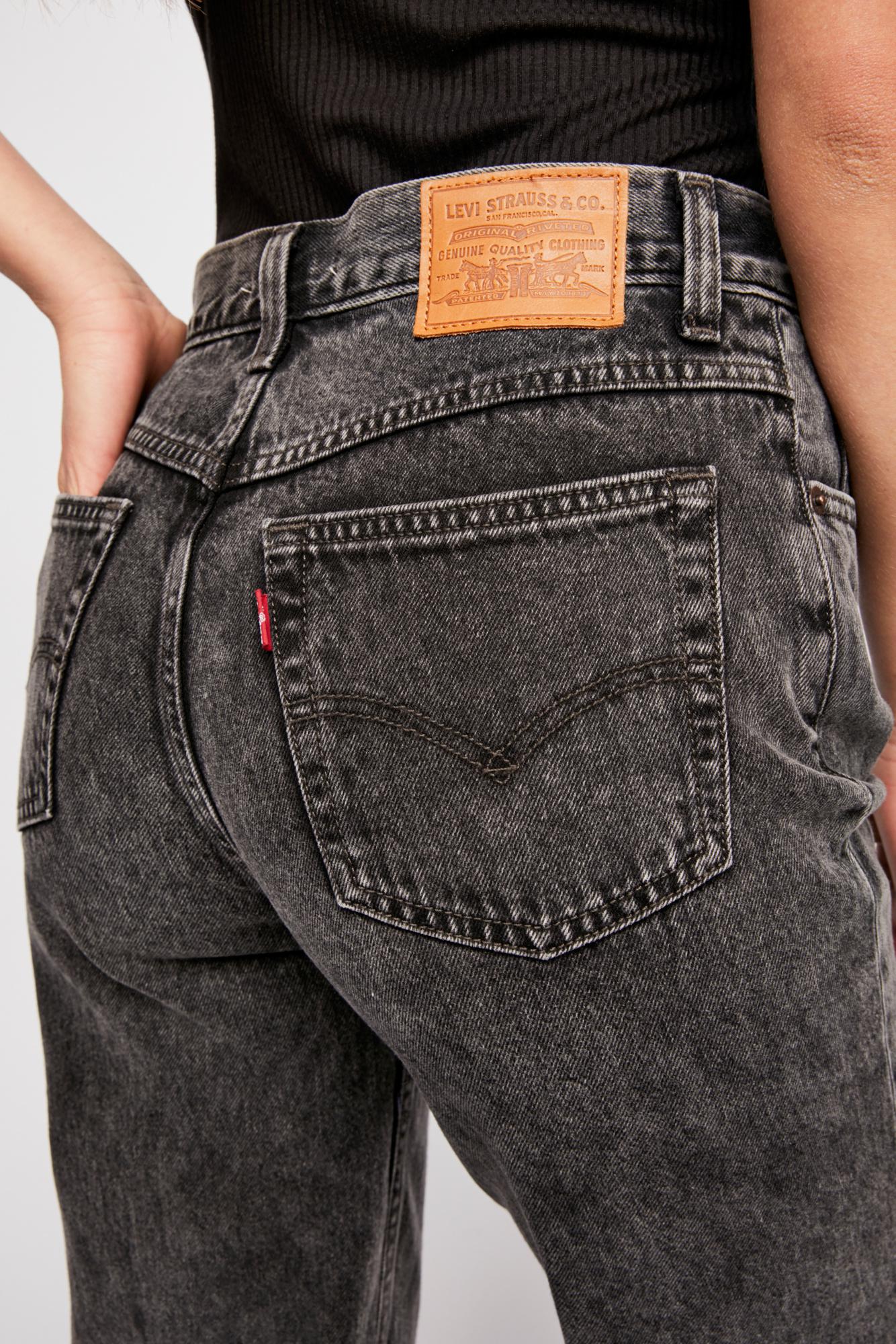 Levis mom clearance jeans brenda