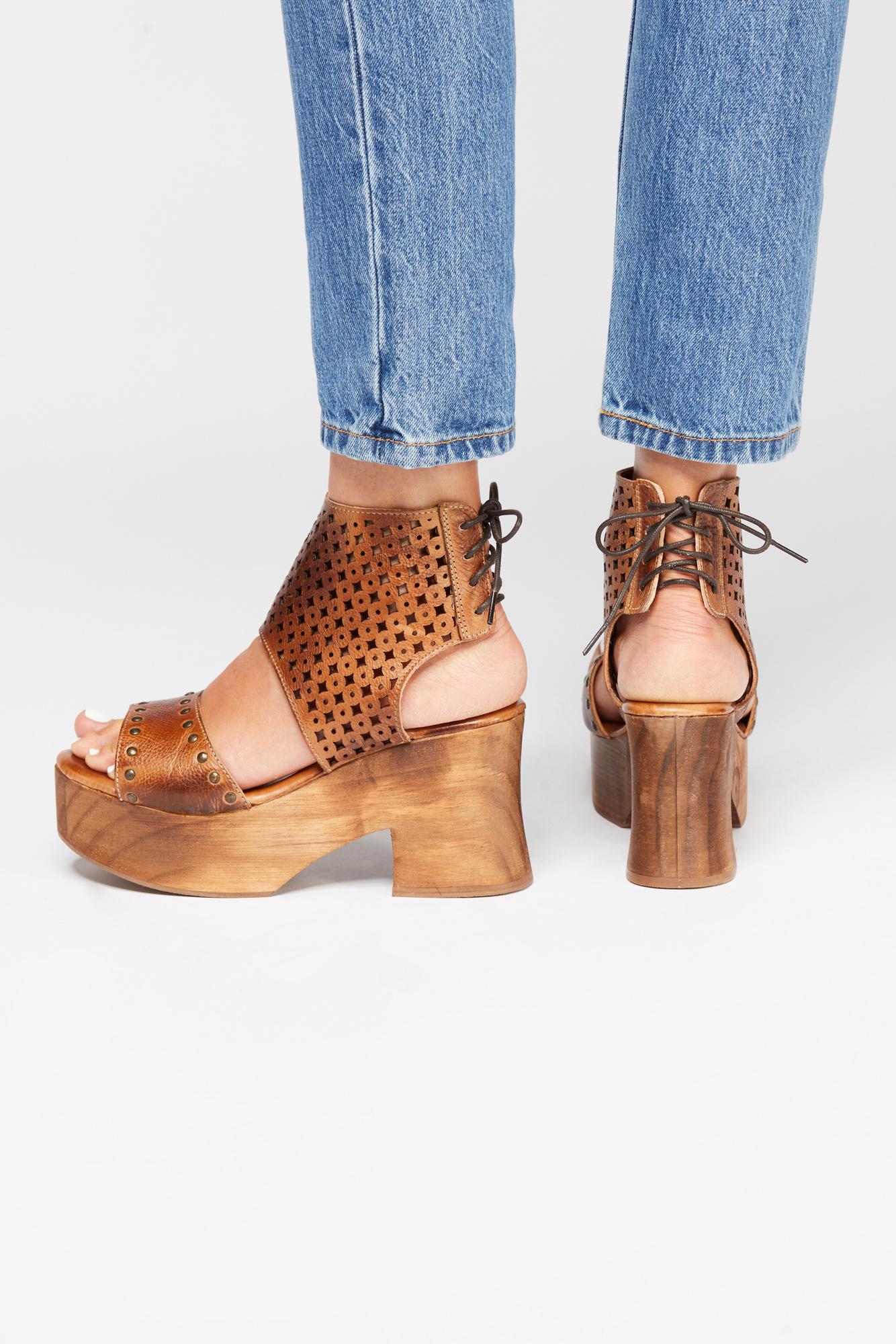 mollie platform clog