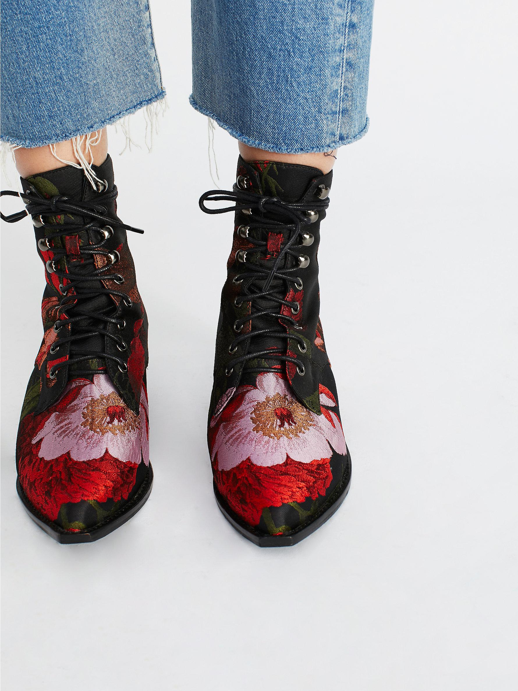 grove lace up western boot