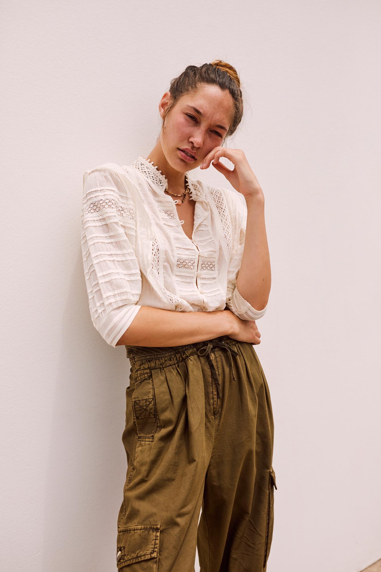 Fly Away Parachute Pant in Army (Green 