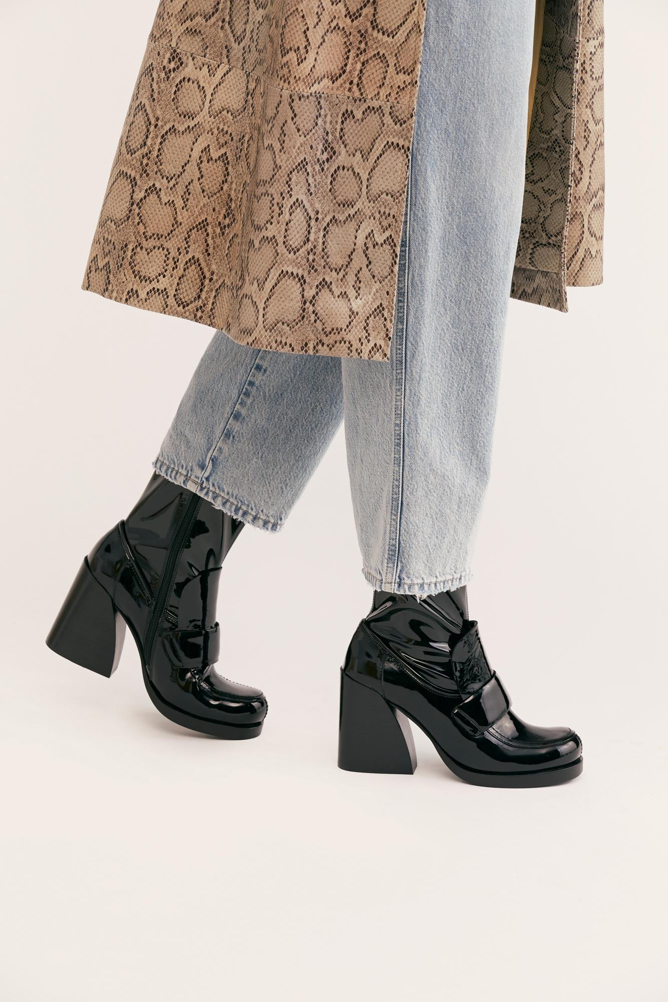 infinity heel boot jeffrey campbell