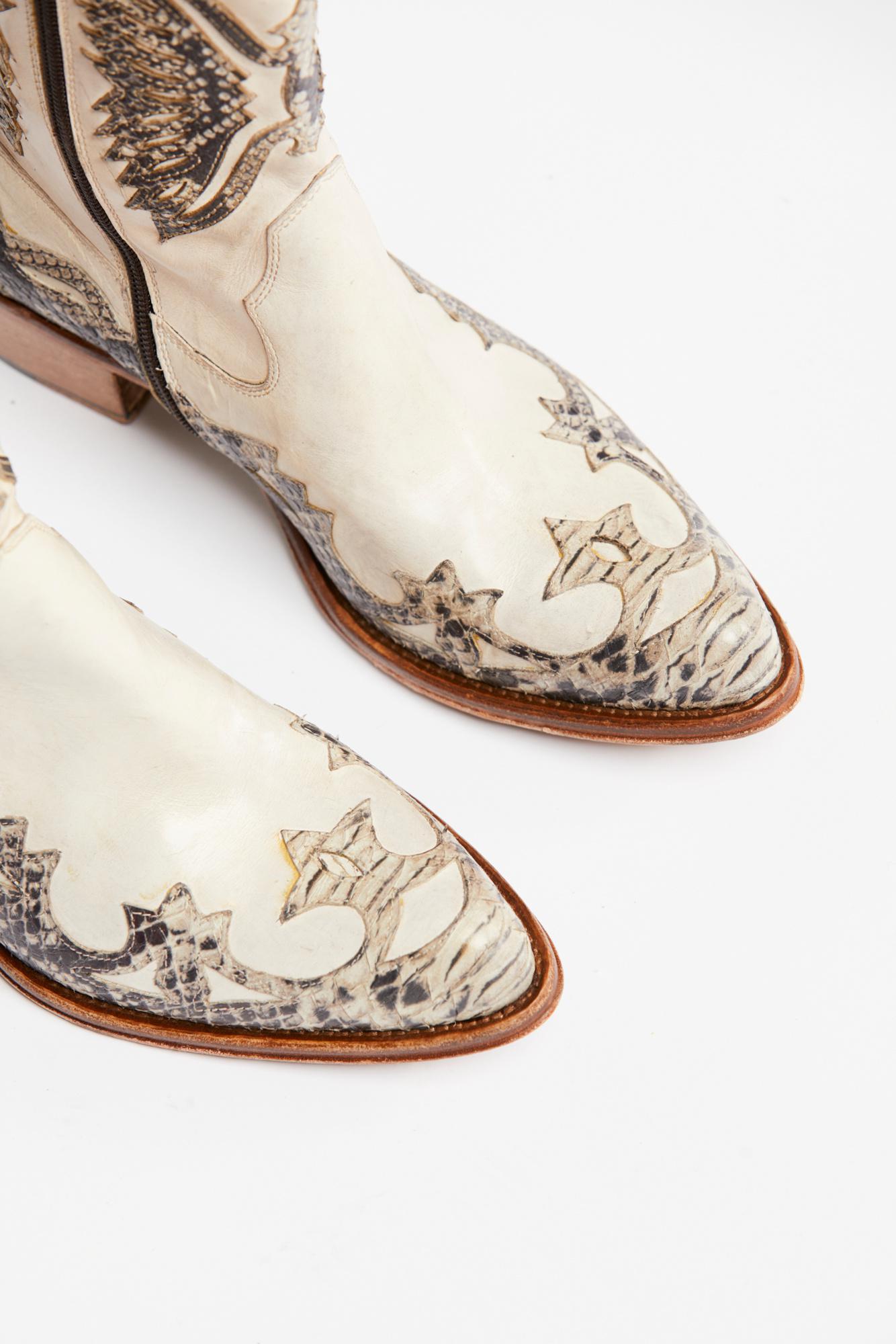 lost desert western boot